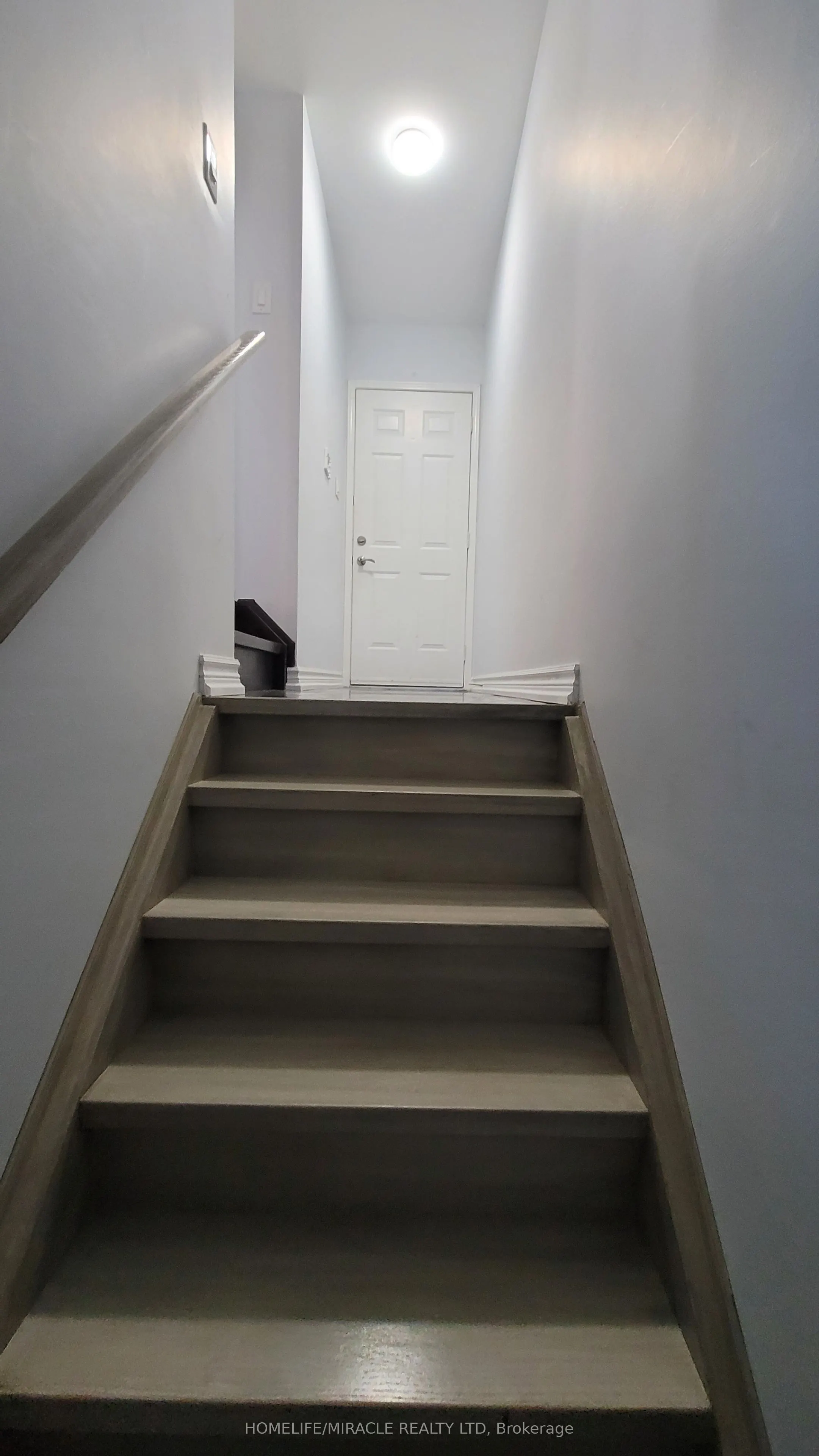 5794 Gant Crescent, #Basement