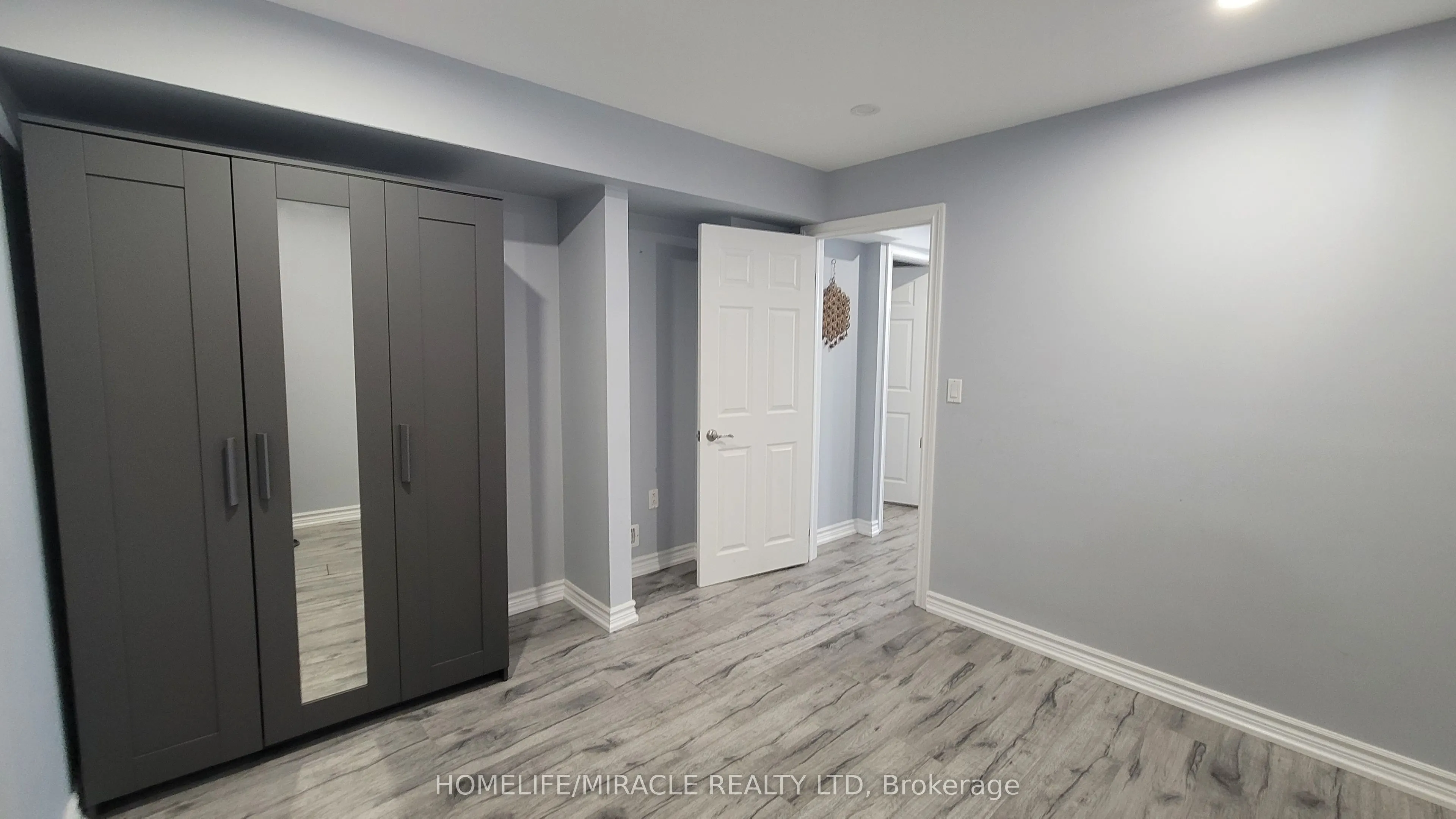 5794 Gant Crescent, #Basement