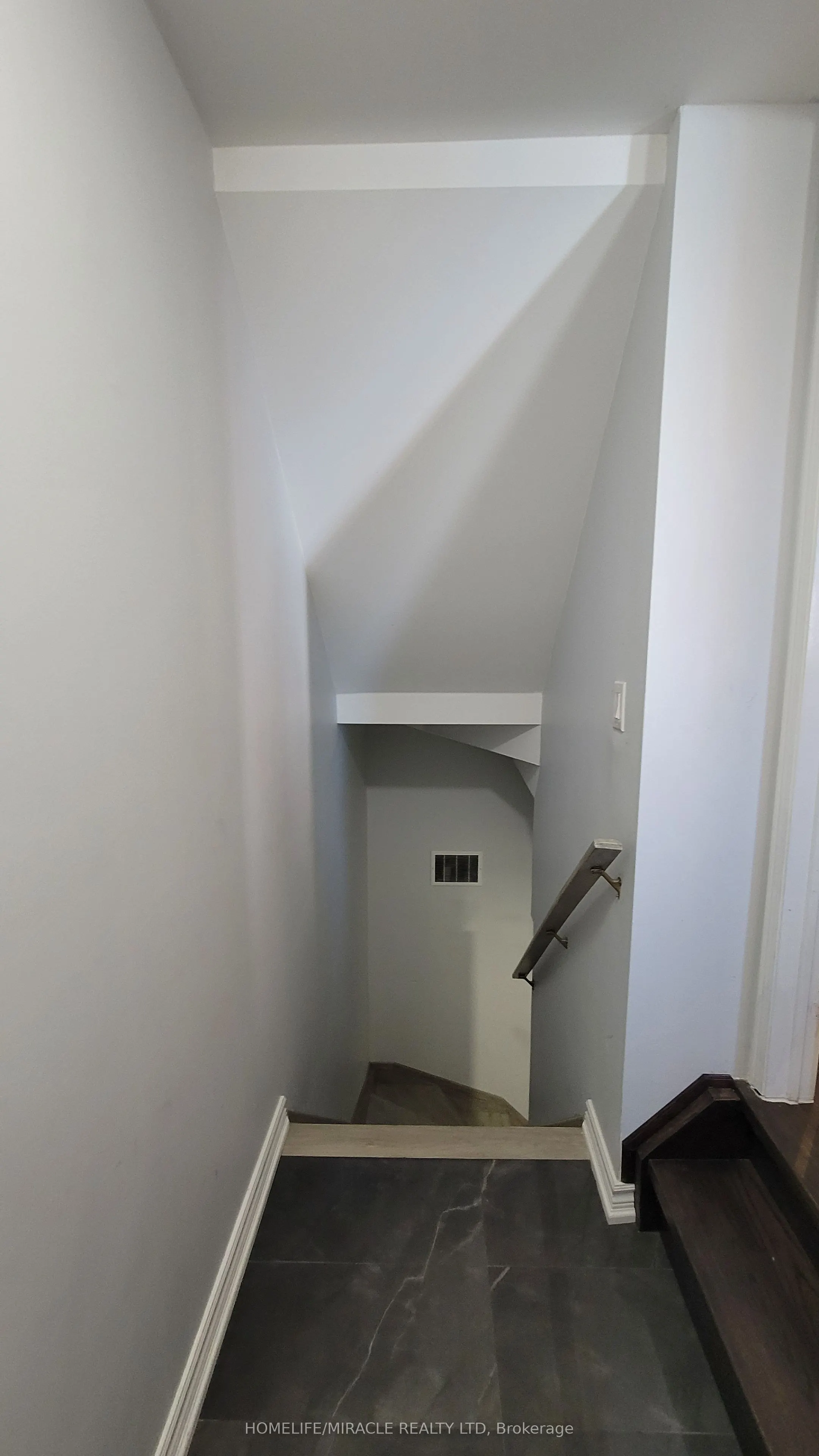 5794 Gant Crescent, #Basement