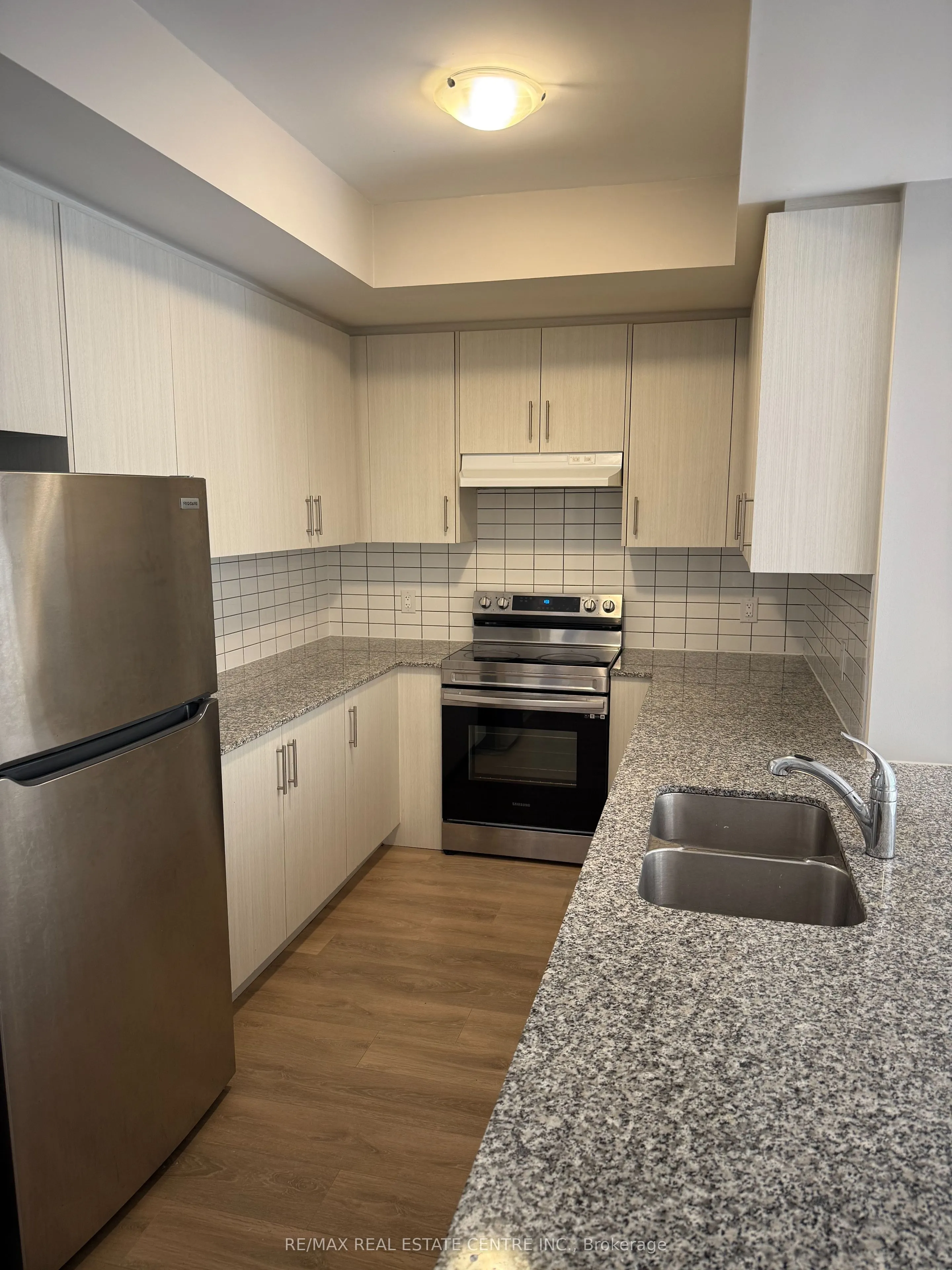 40 Knotsberry Circle, #27