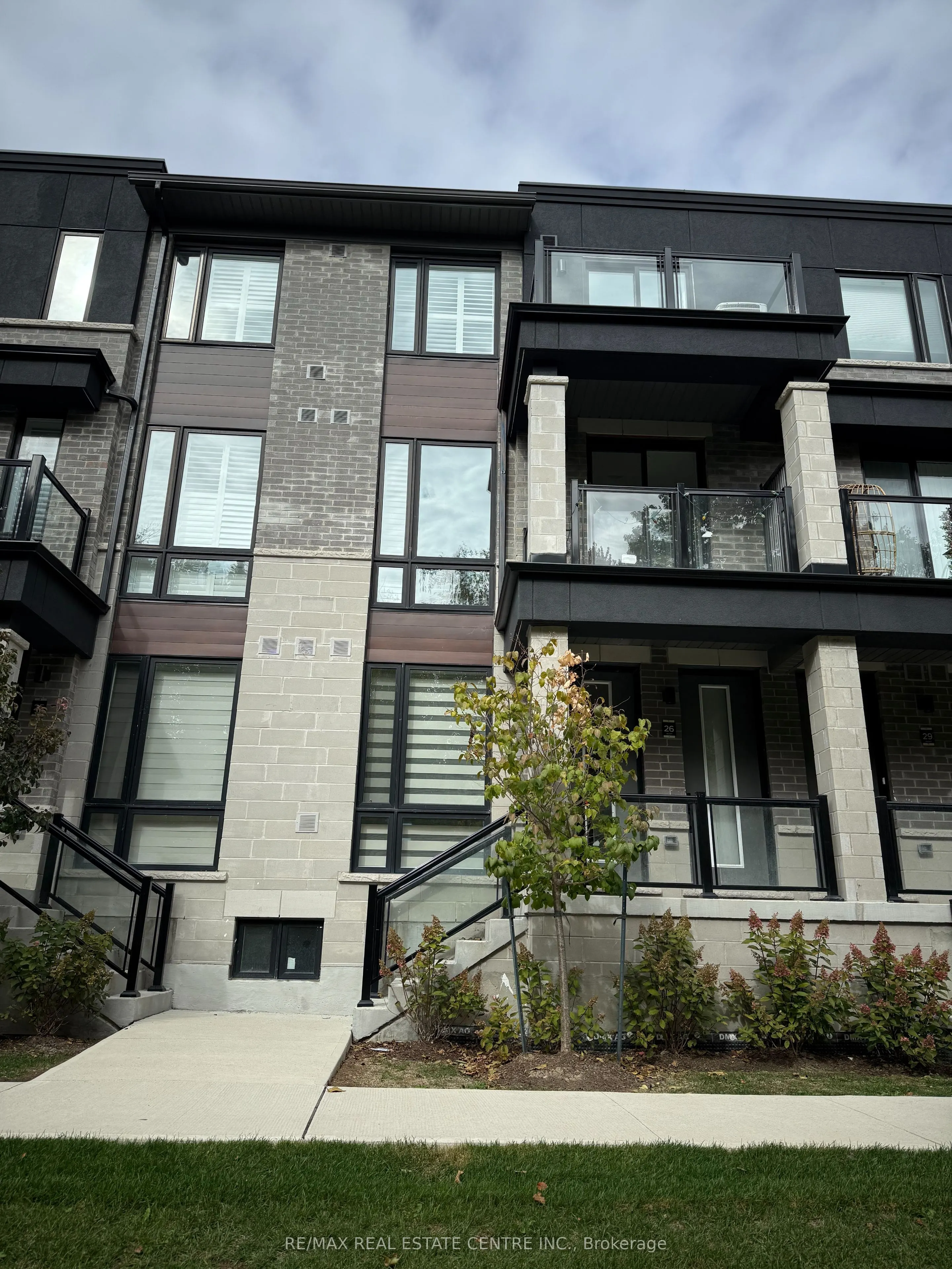 40 Knotsberry Circle, #27