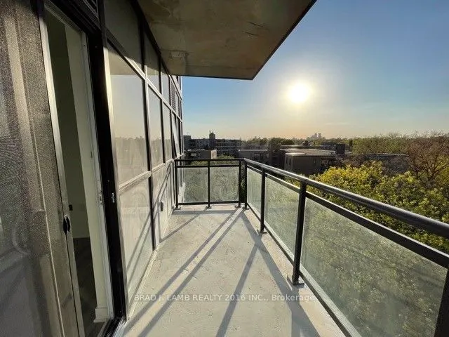 25 Neighbourhood Lane, #907
