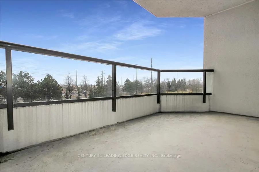12 Laurelcrest Street, #305