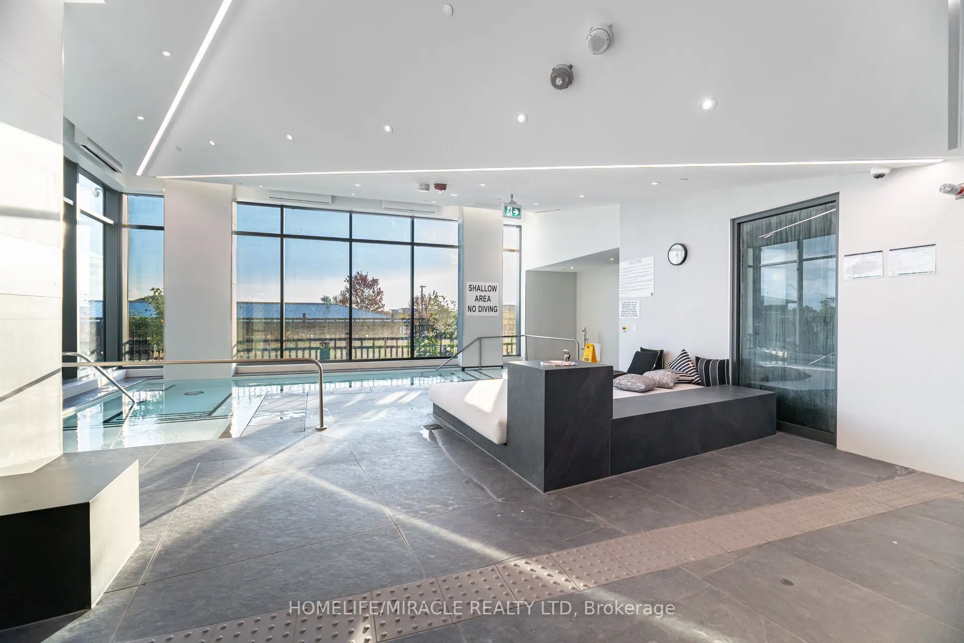 2450 Old Bronte Road, #351