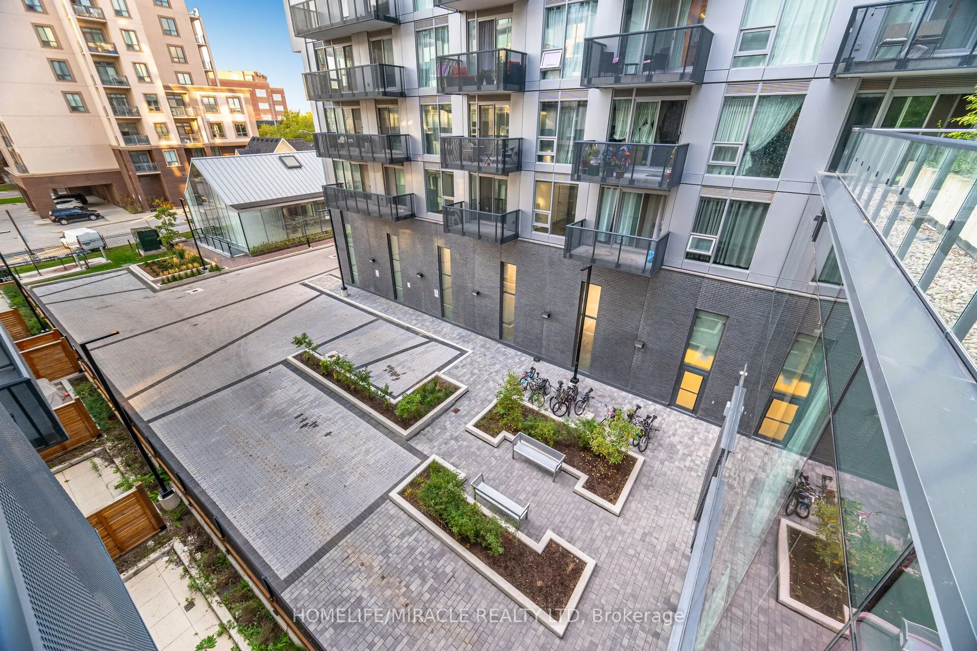 2450 Old Bronte Road, #351