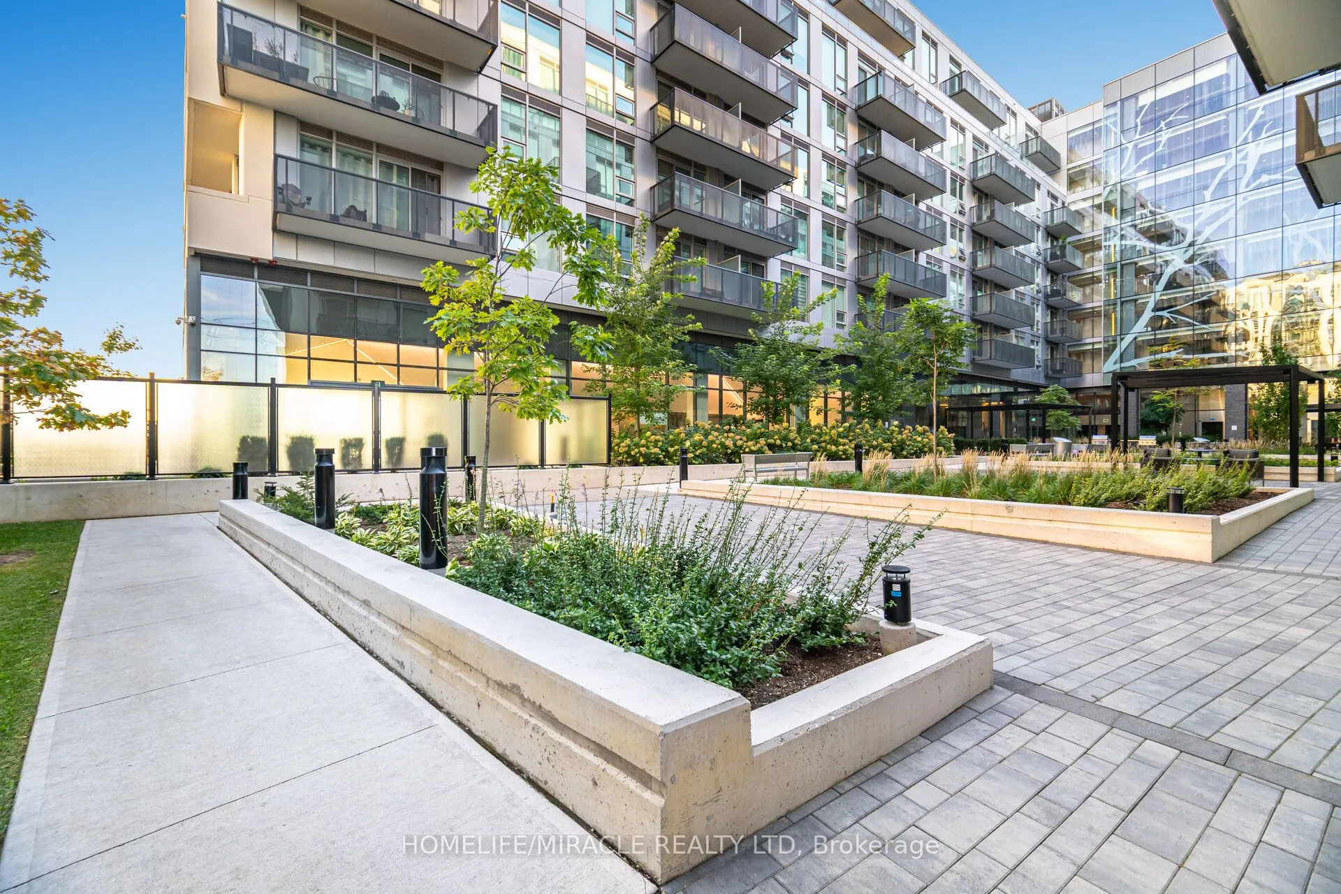 2450 Old Bronte Road, #351