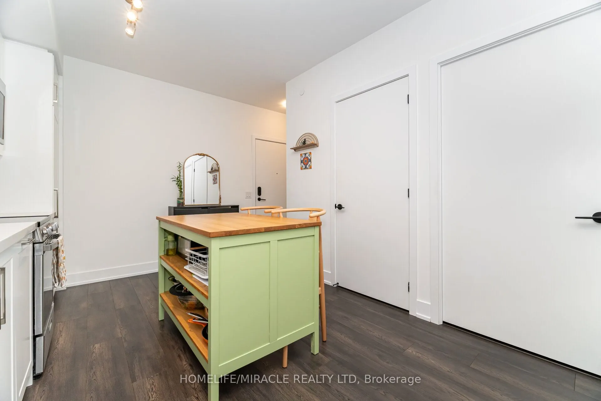 2450 Old Bronte Road, #351
