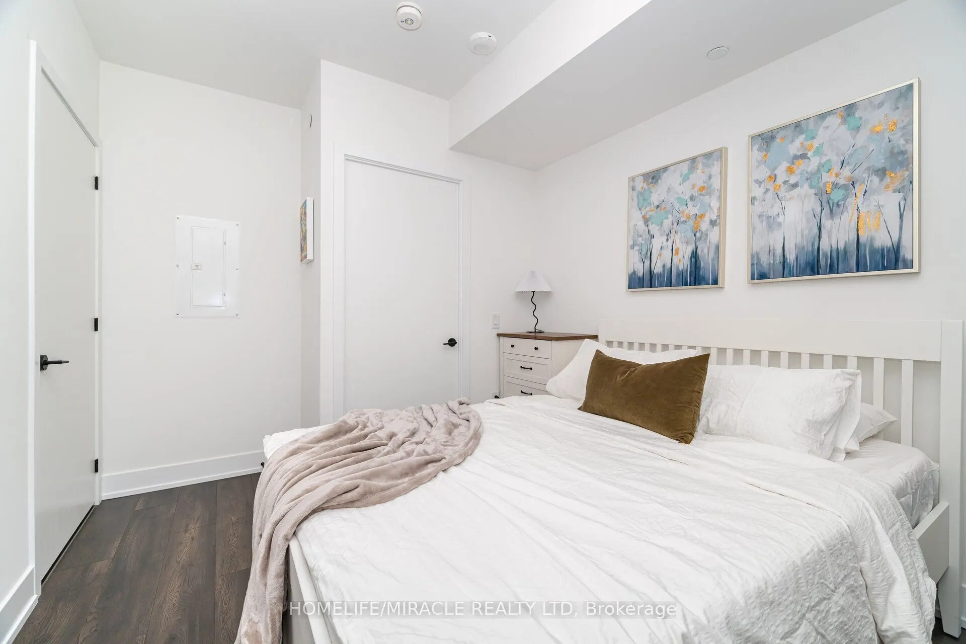 2450 Old Bronte Road, #351