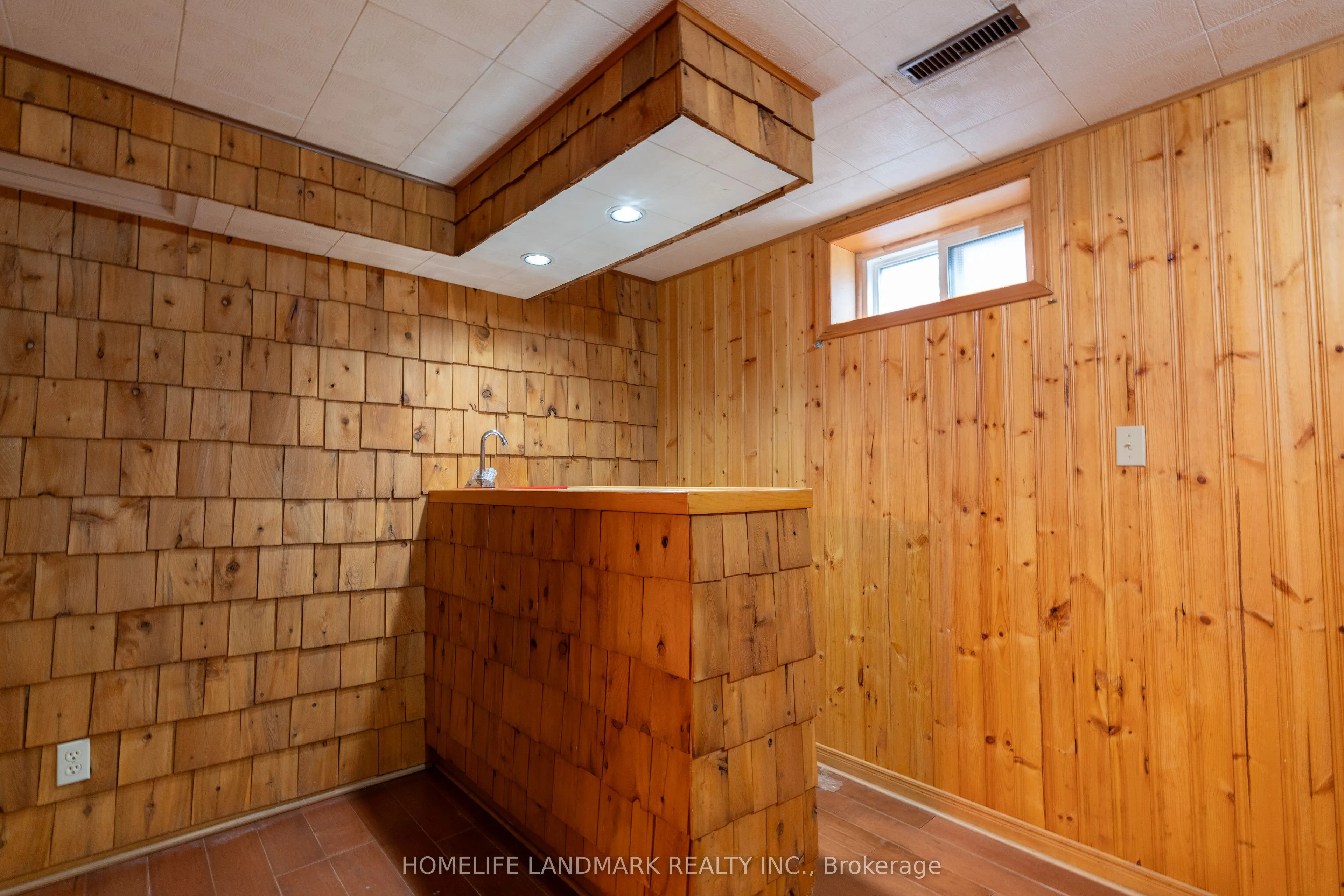 3108 Plum Tree Crescent