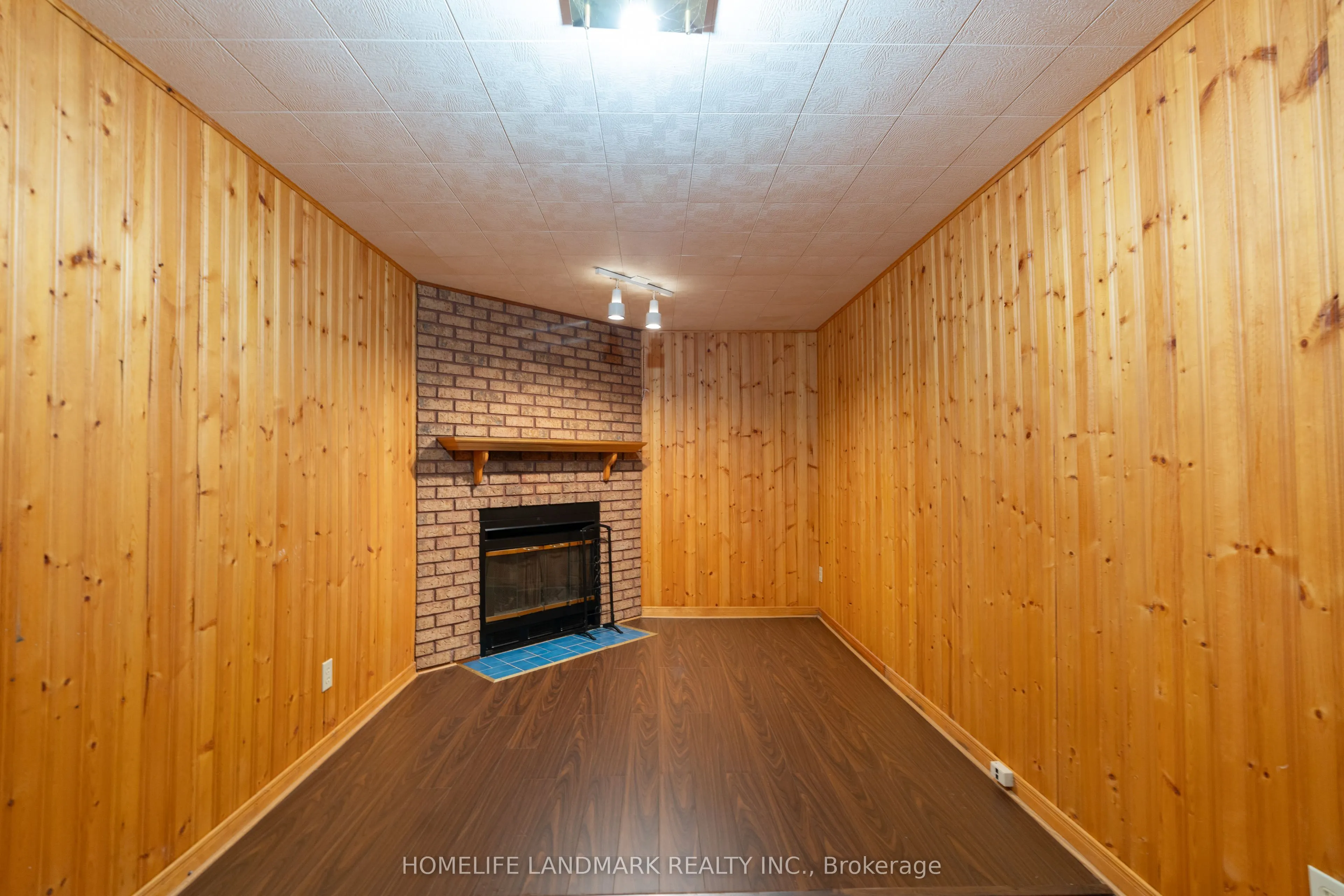 3108 Plum Tree Crescent
