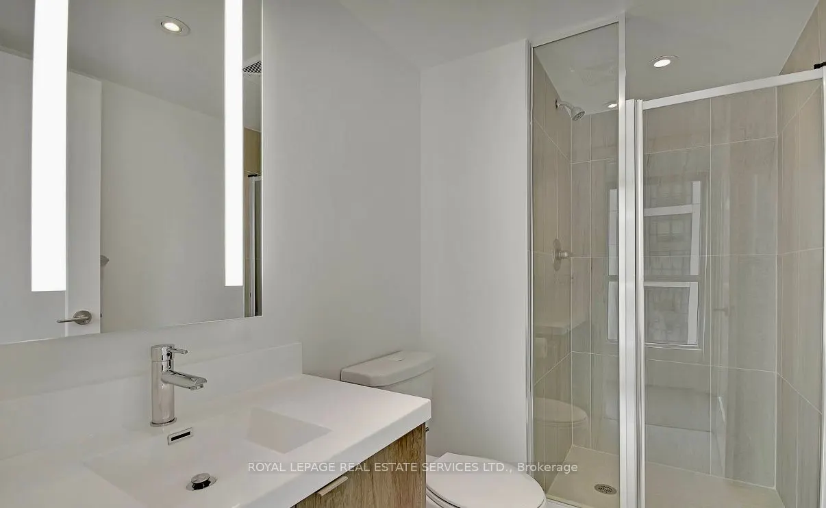 5 Mabelle Avenue S, #2631
