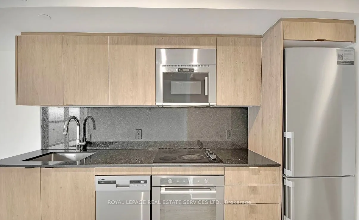5 Mabelle Avenue S, #2631