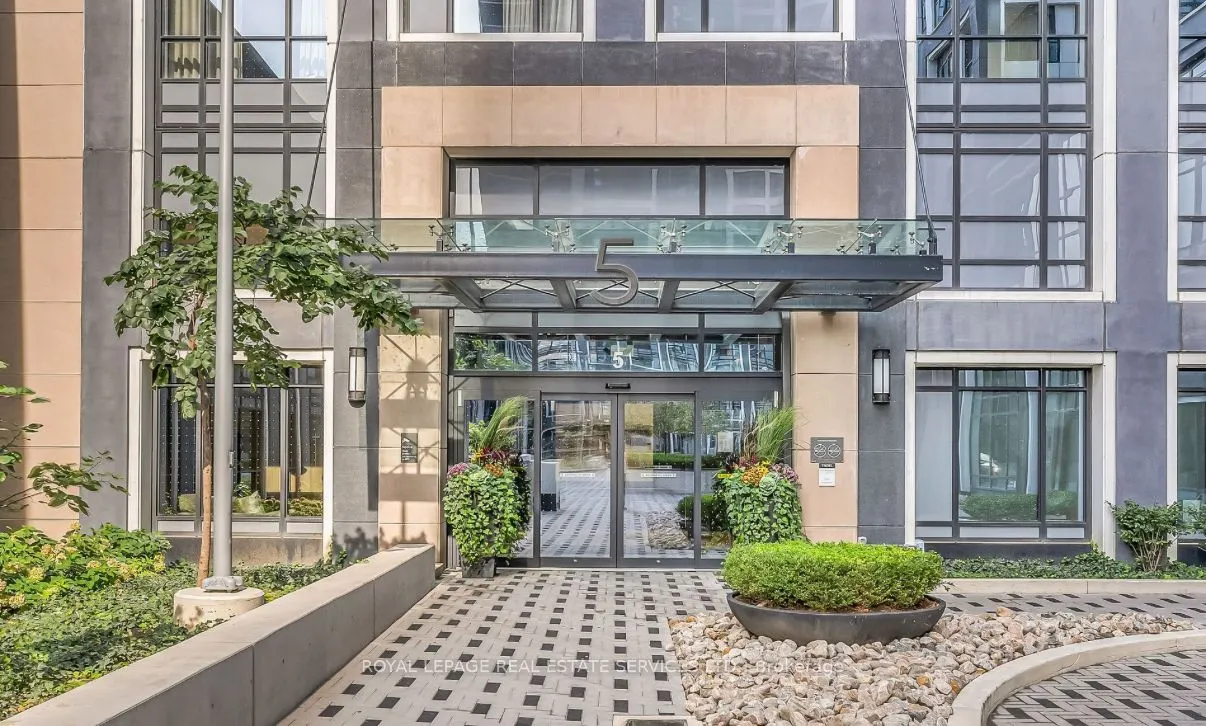 5 Mabelle Avenue S, #2631