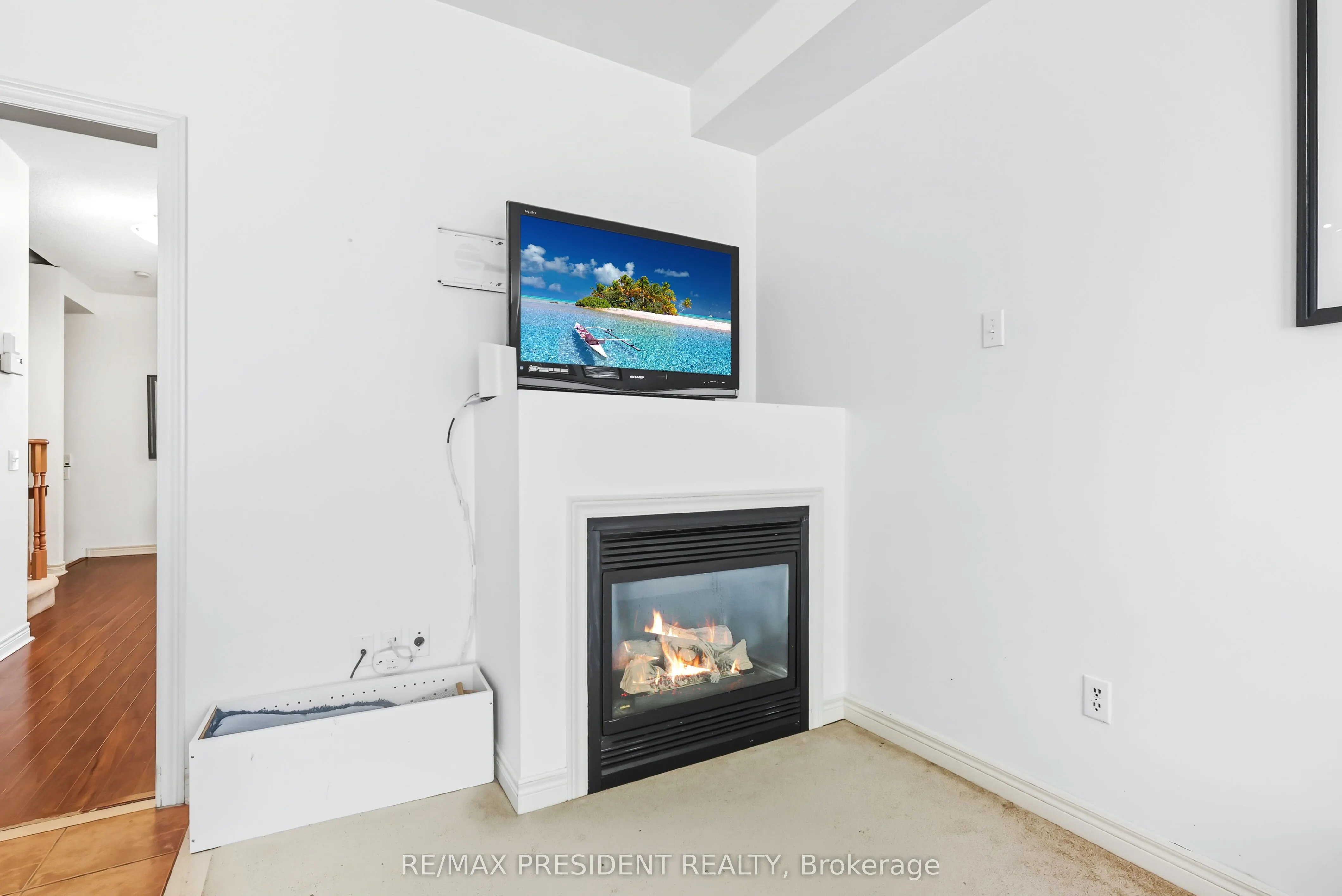 932 Ledbury Crescent