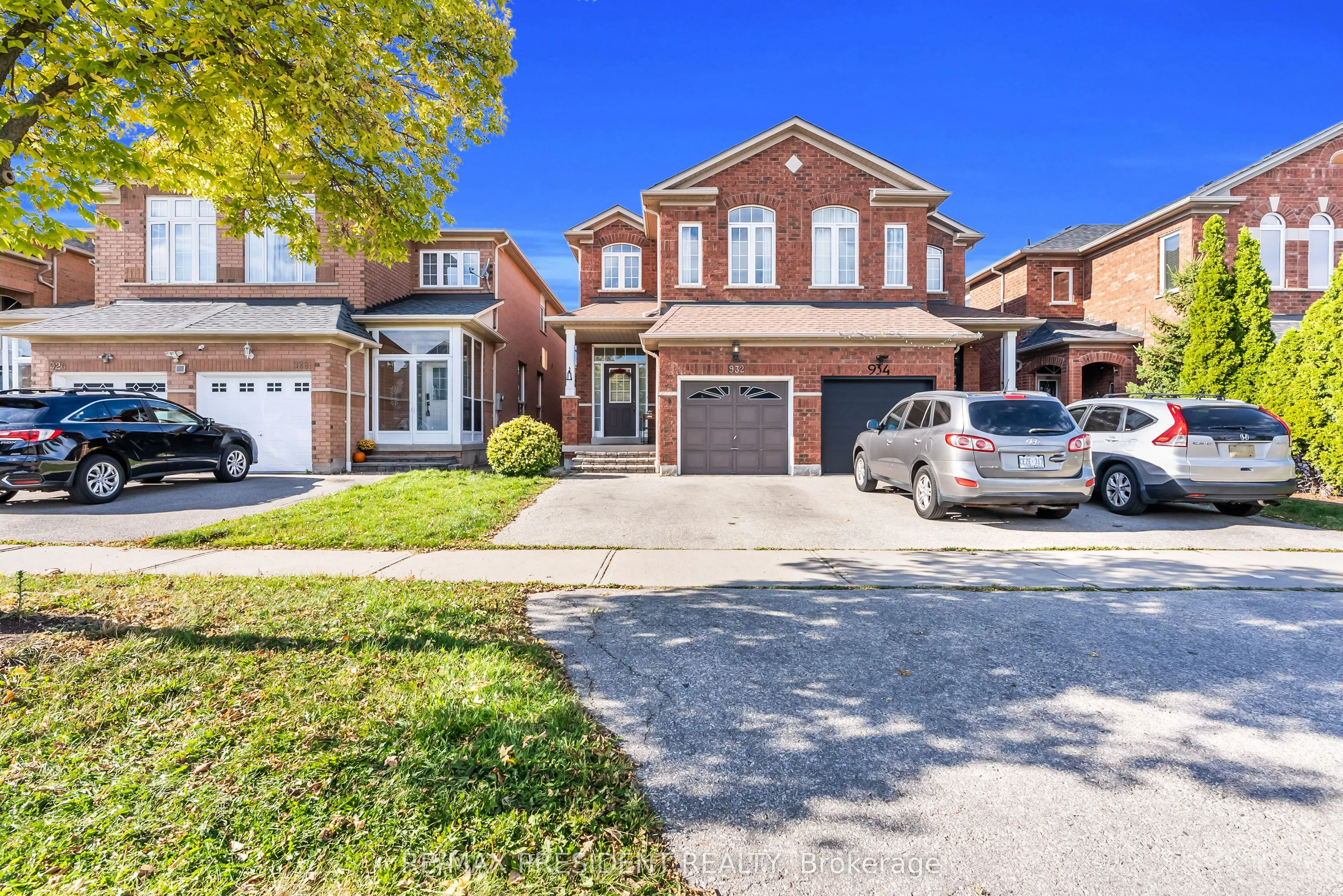 932 Ledbury Crescent