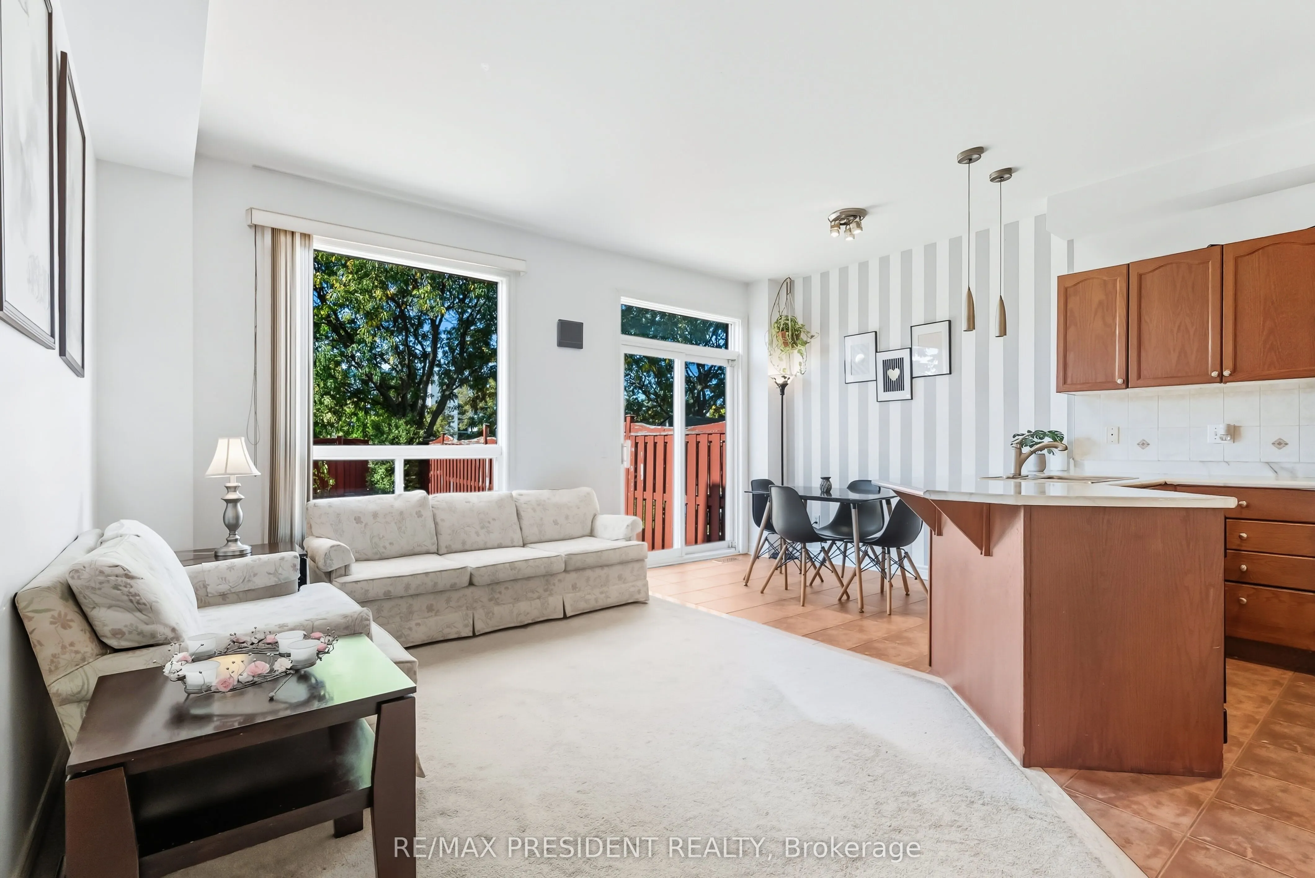 932 Ledbury Crescent