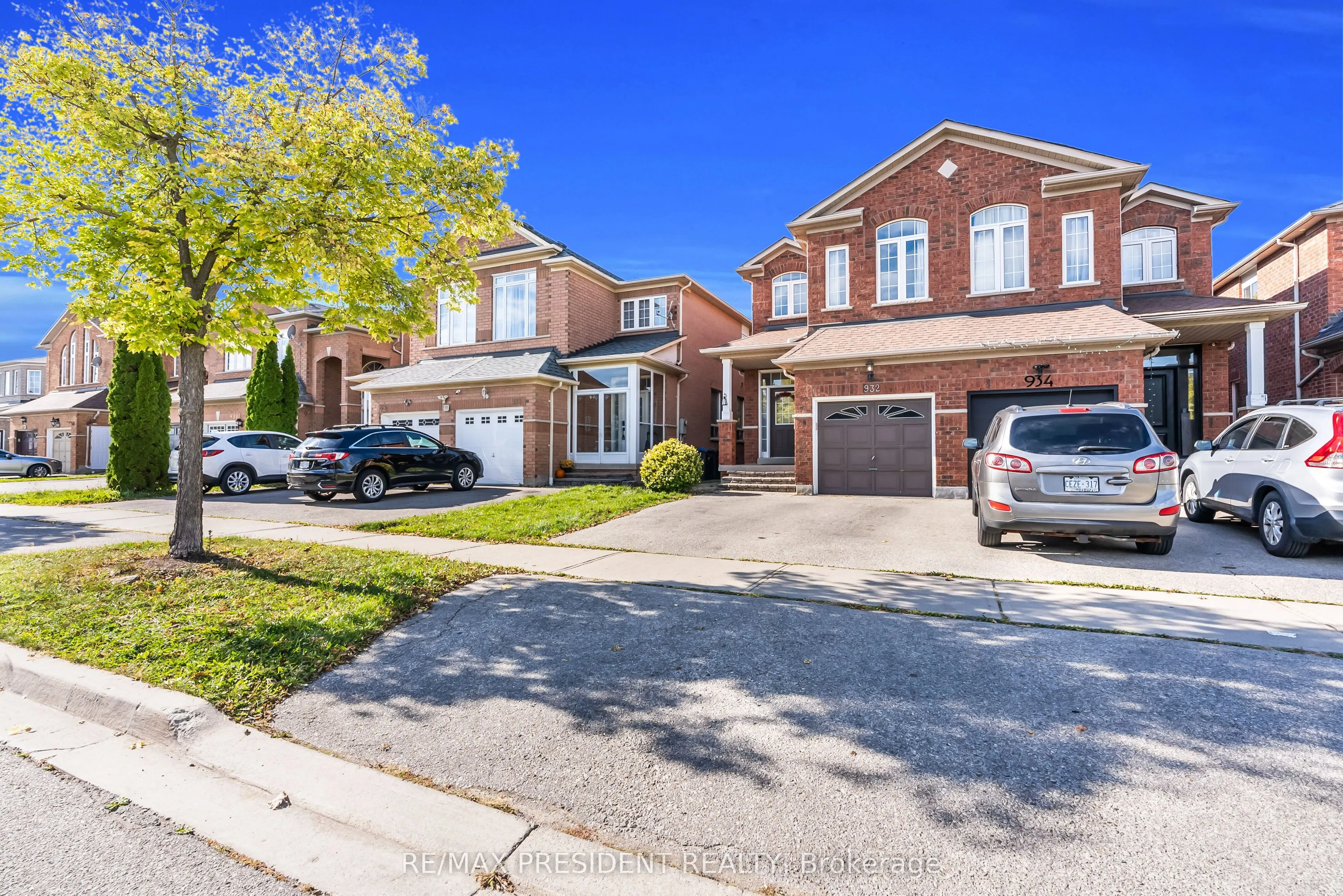 932 Ledbury Crescent