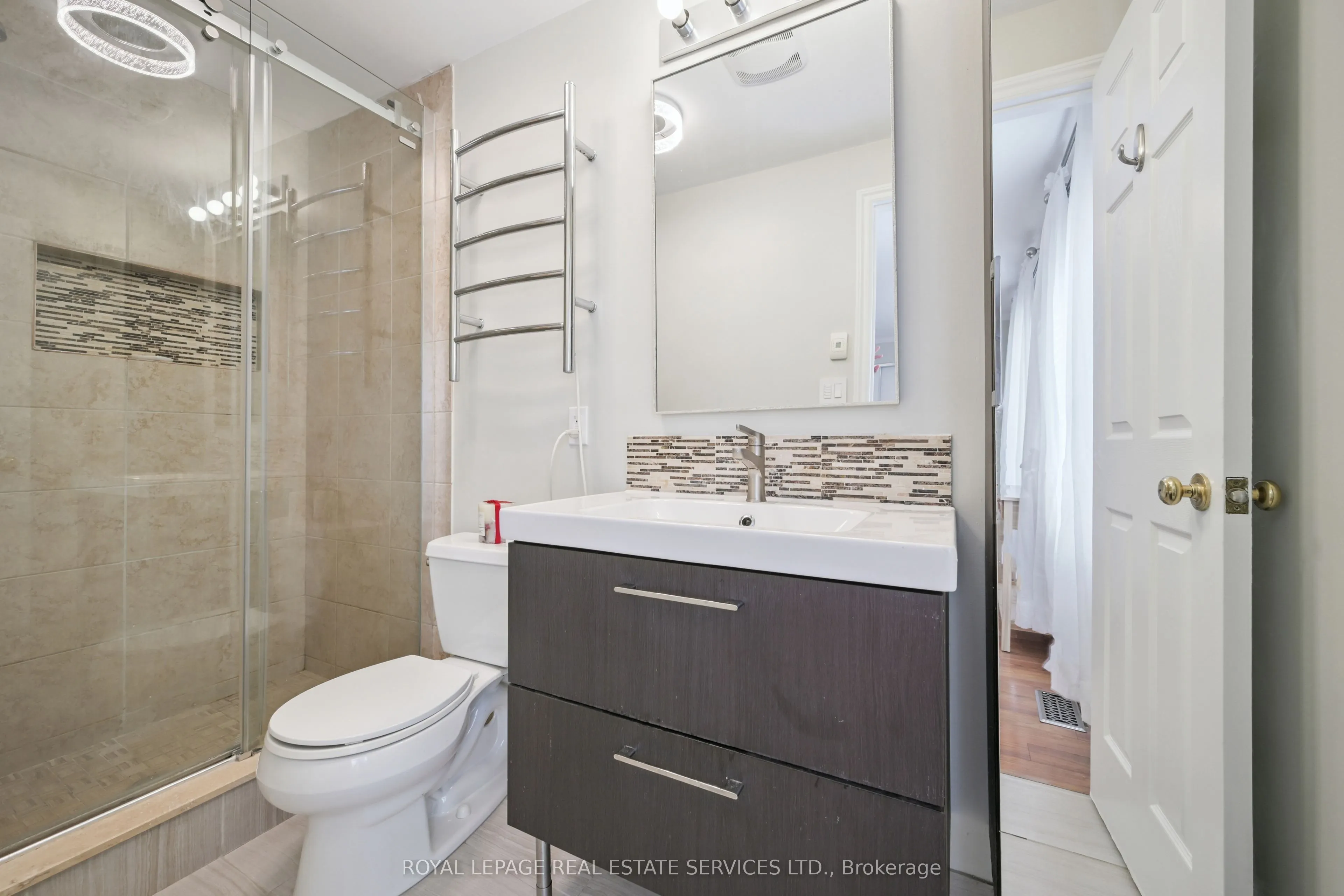1233 Hedgestone Crescent