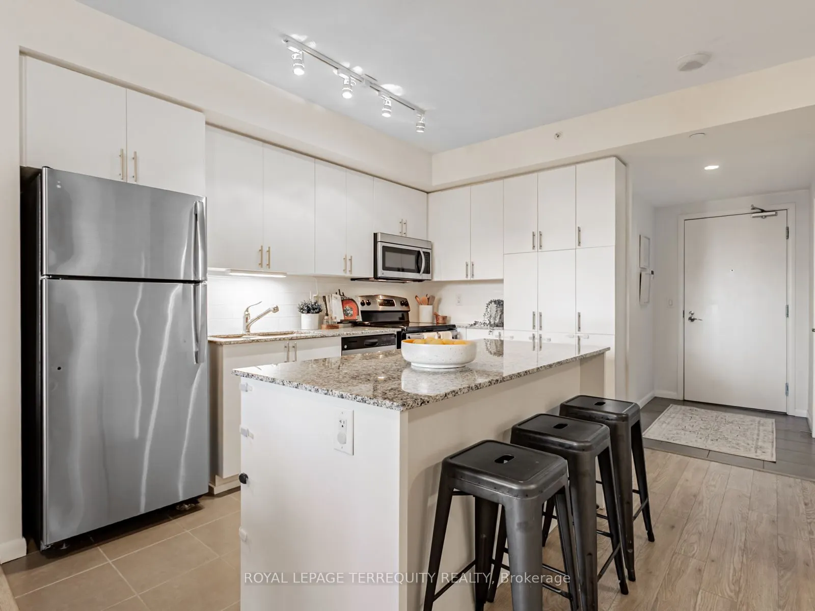 830 Lawrence Avenue W, #626