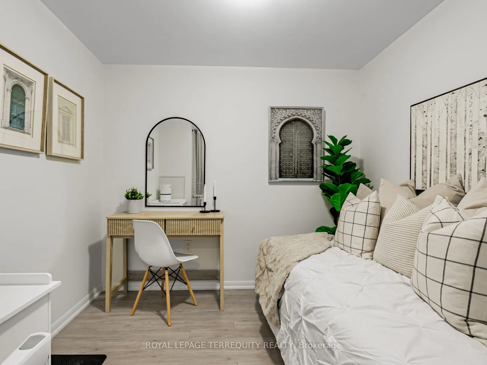 830 Lawrence Avenue W, #626
