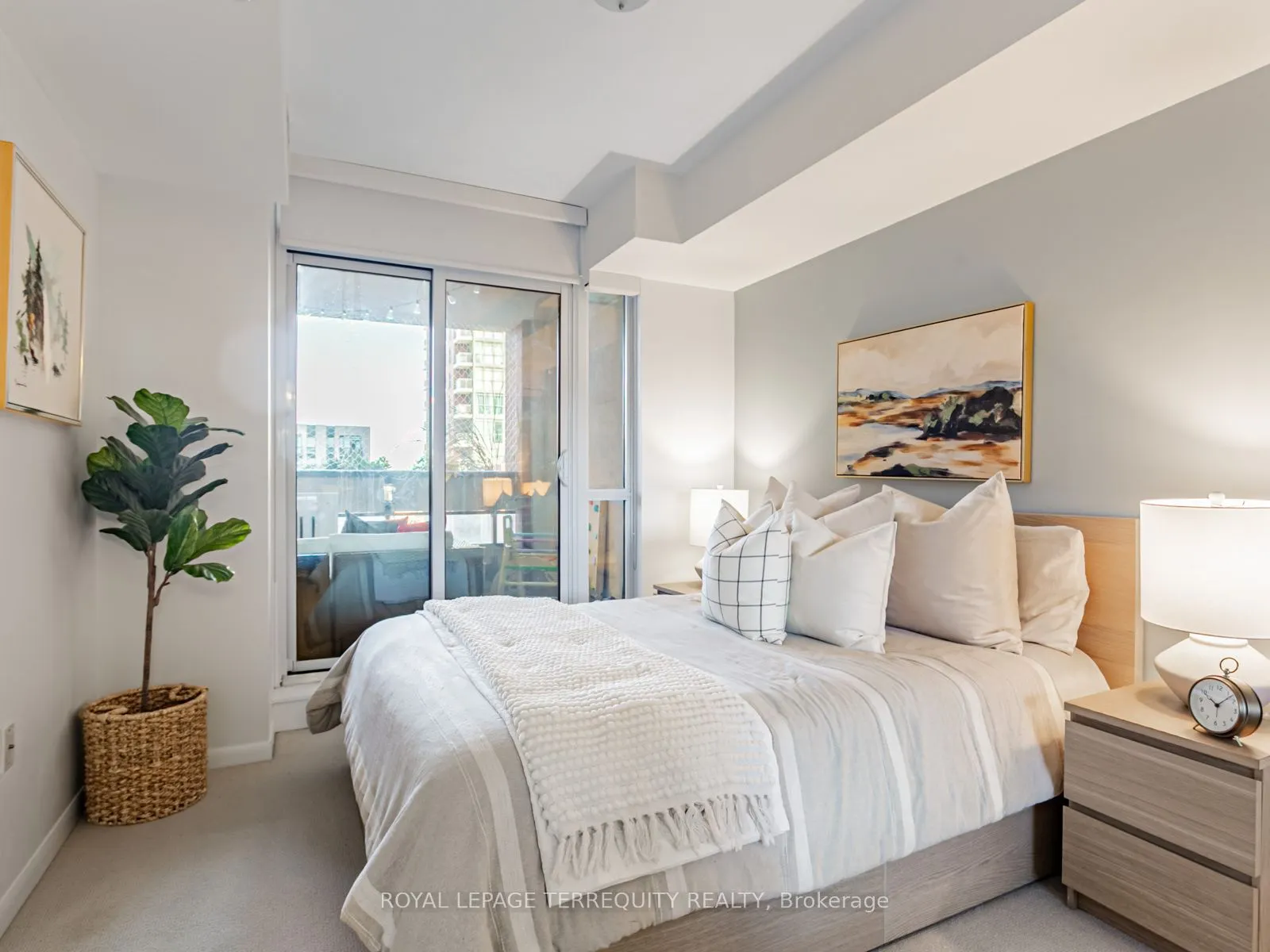 830 Lawrence Avenue W, #626