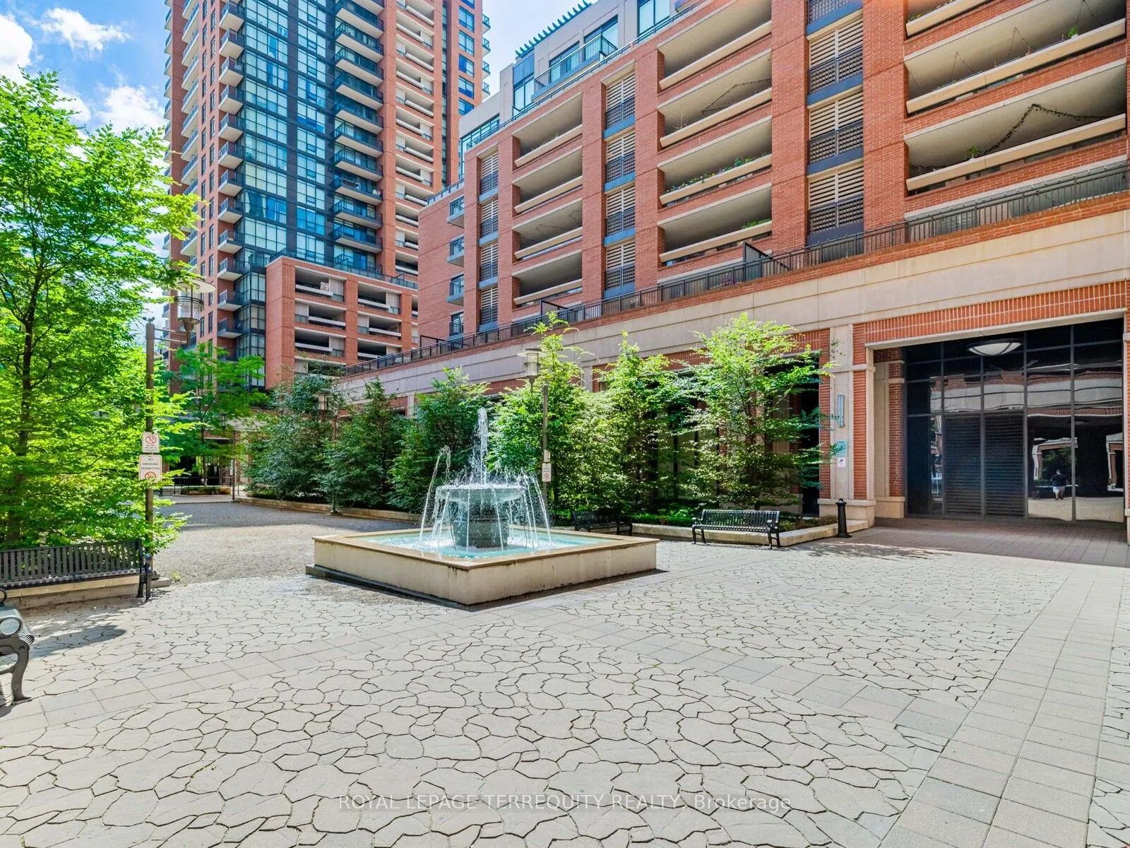 830 Lawrence Avenue W, #626
