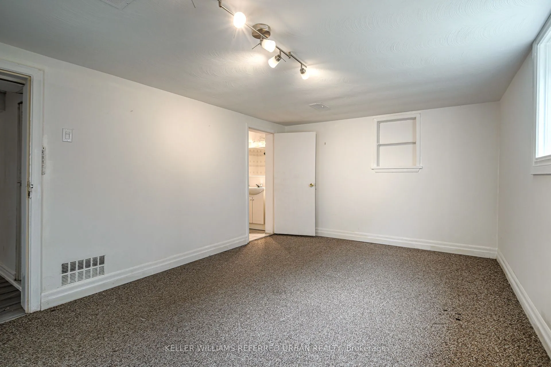 99 Hay Avenue, #Main