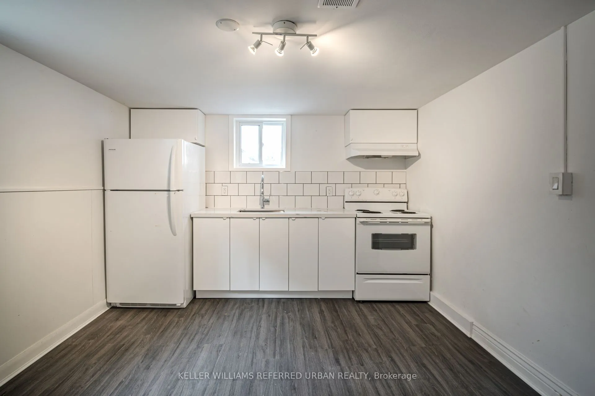 99 Hay Avenue, #Main
