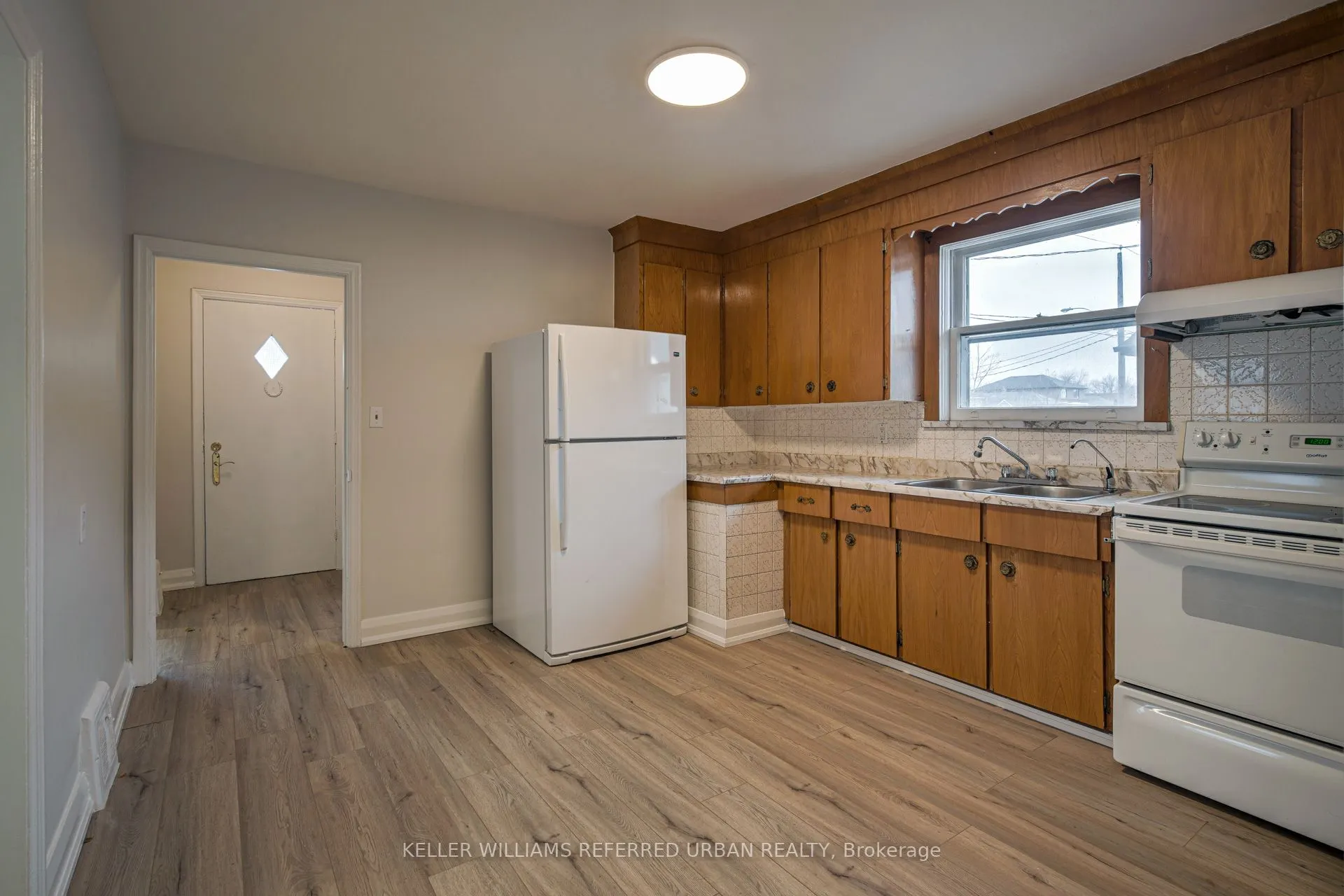 99 Hay Avenue, #Main