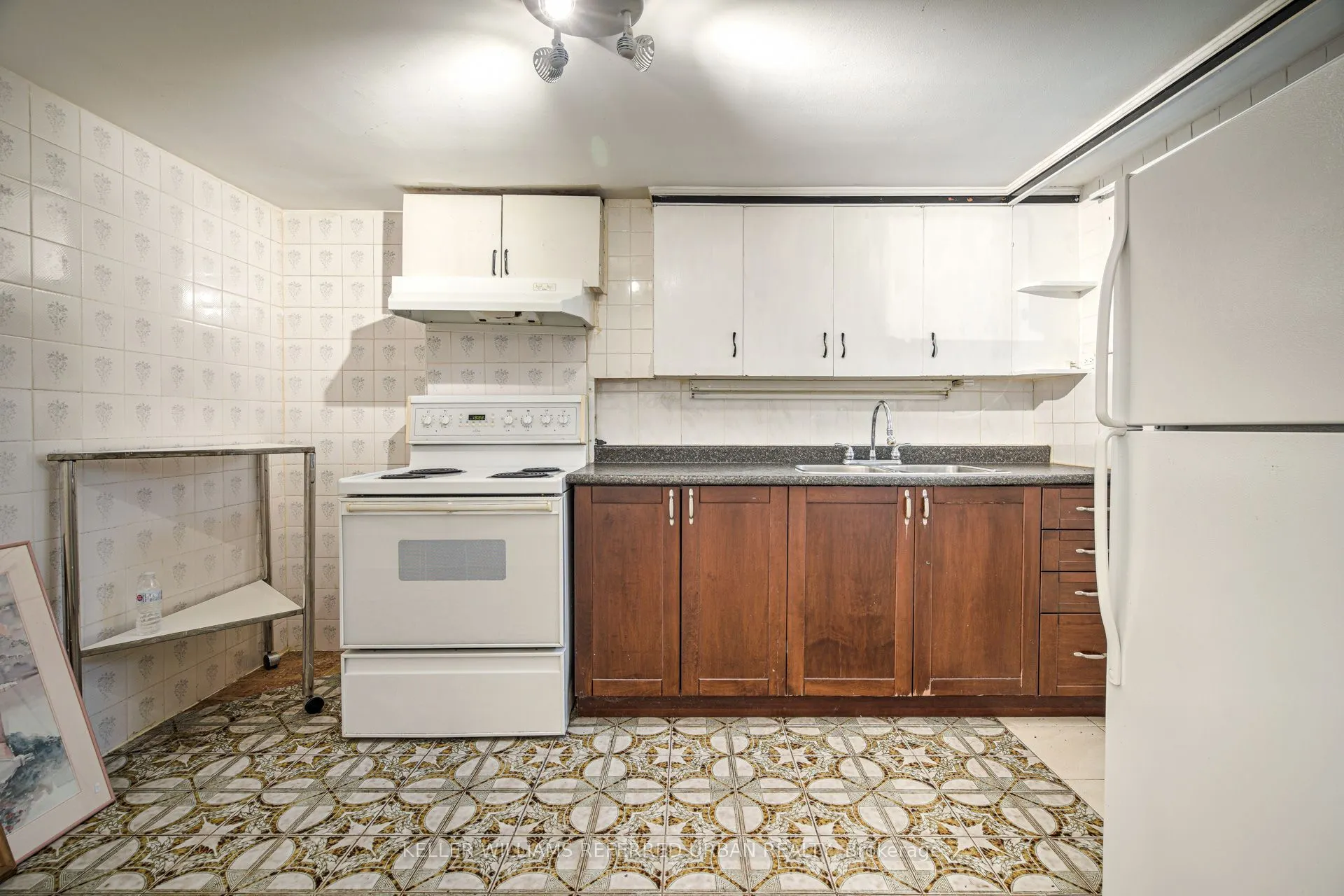 99 Hay Avenue, #Main