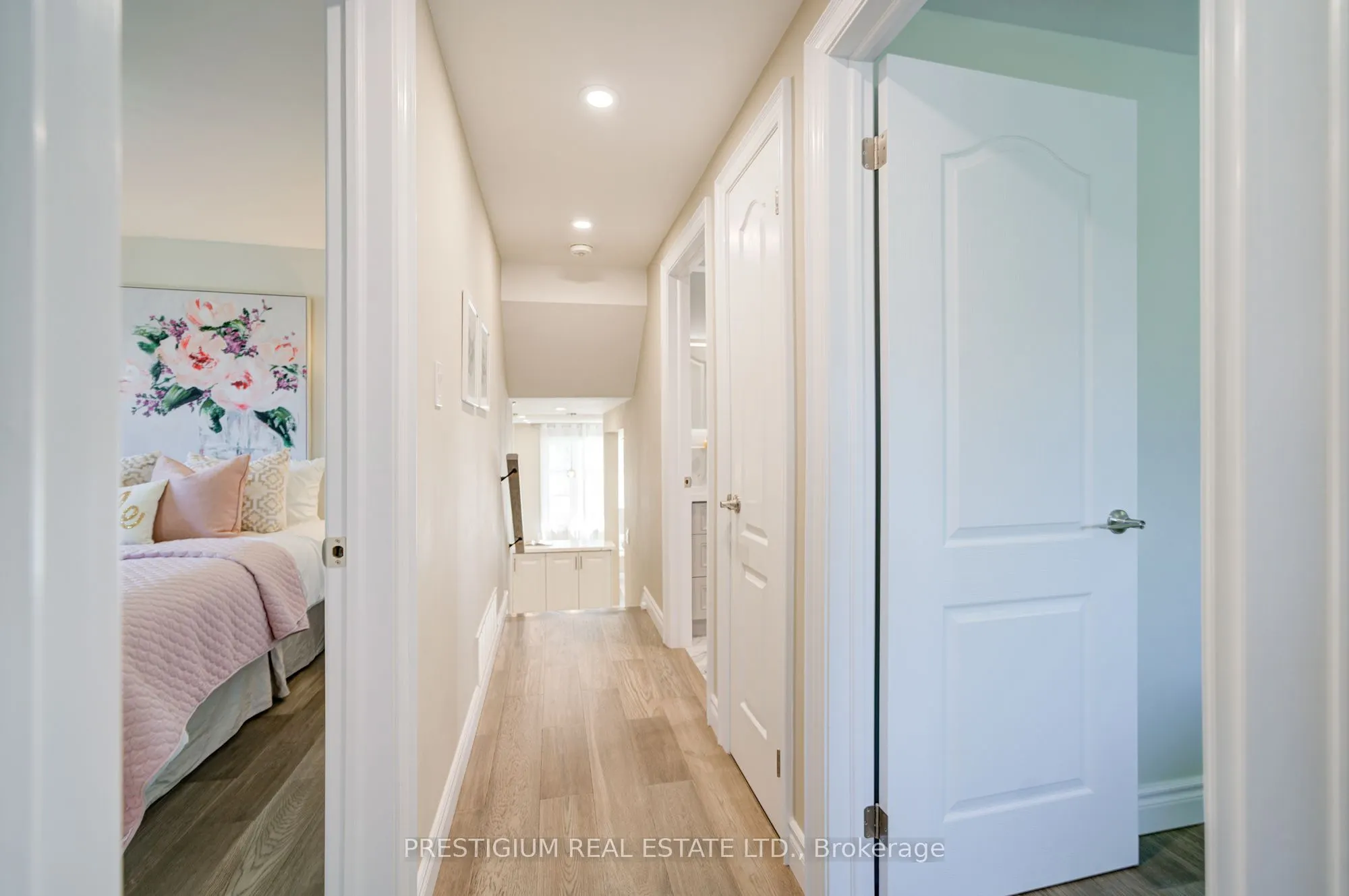 6 Willis Drive, #Upper Level