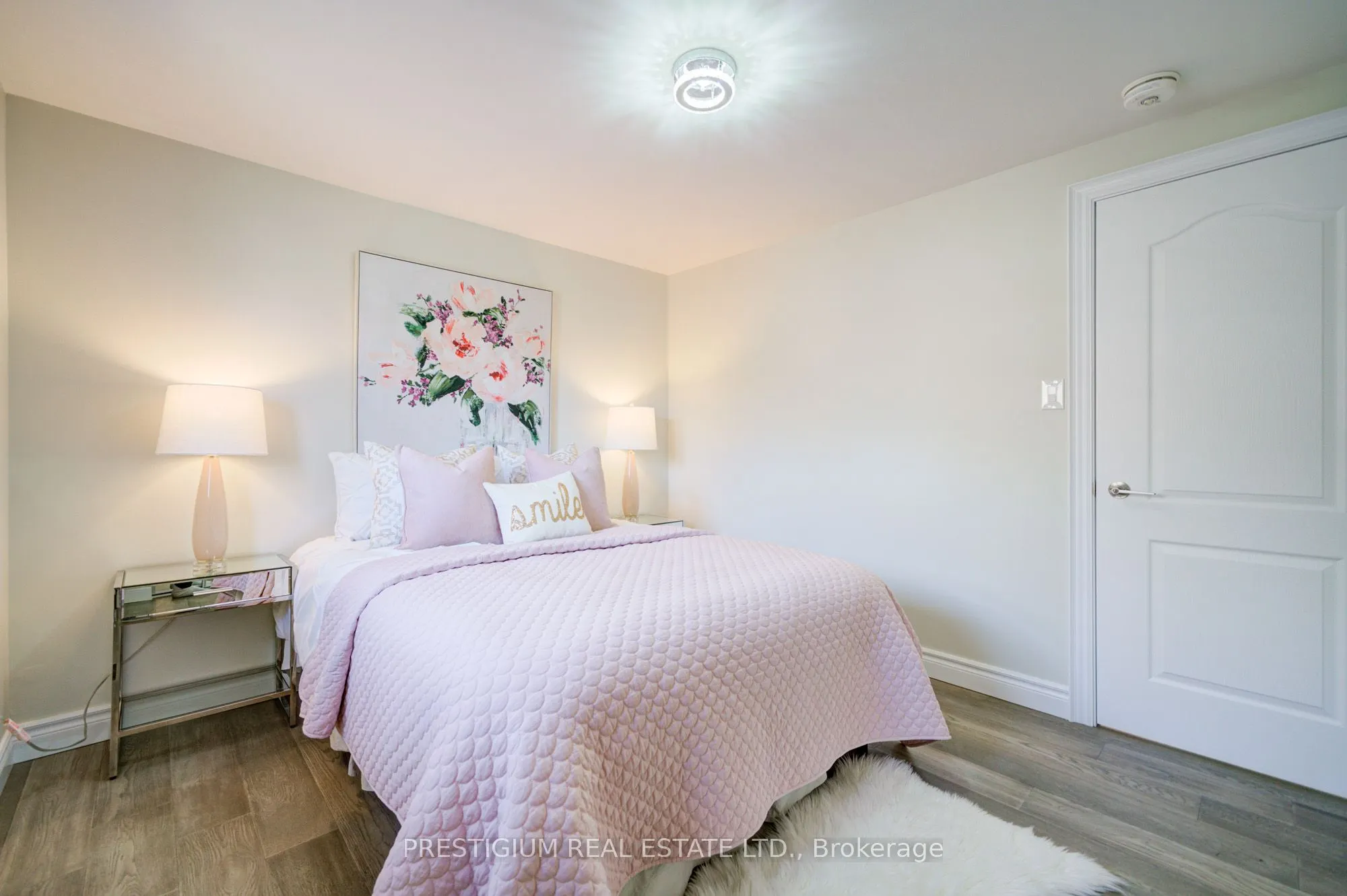 6 Willis Drive, #Upper Level