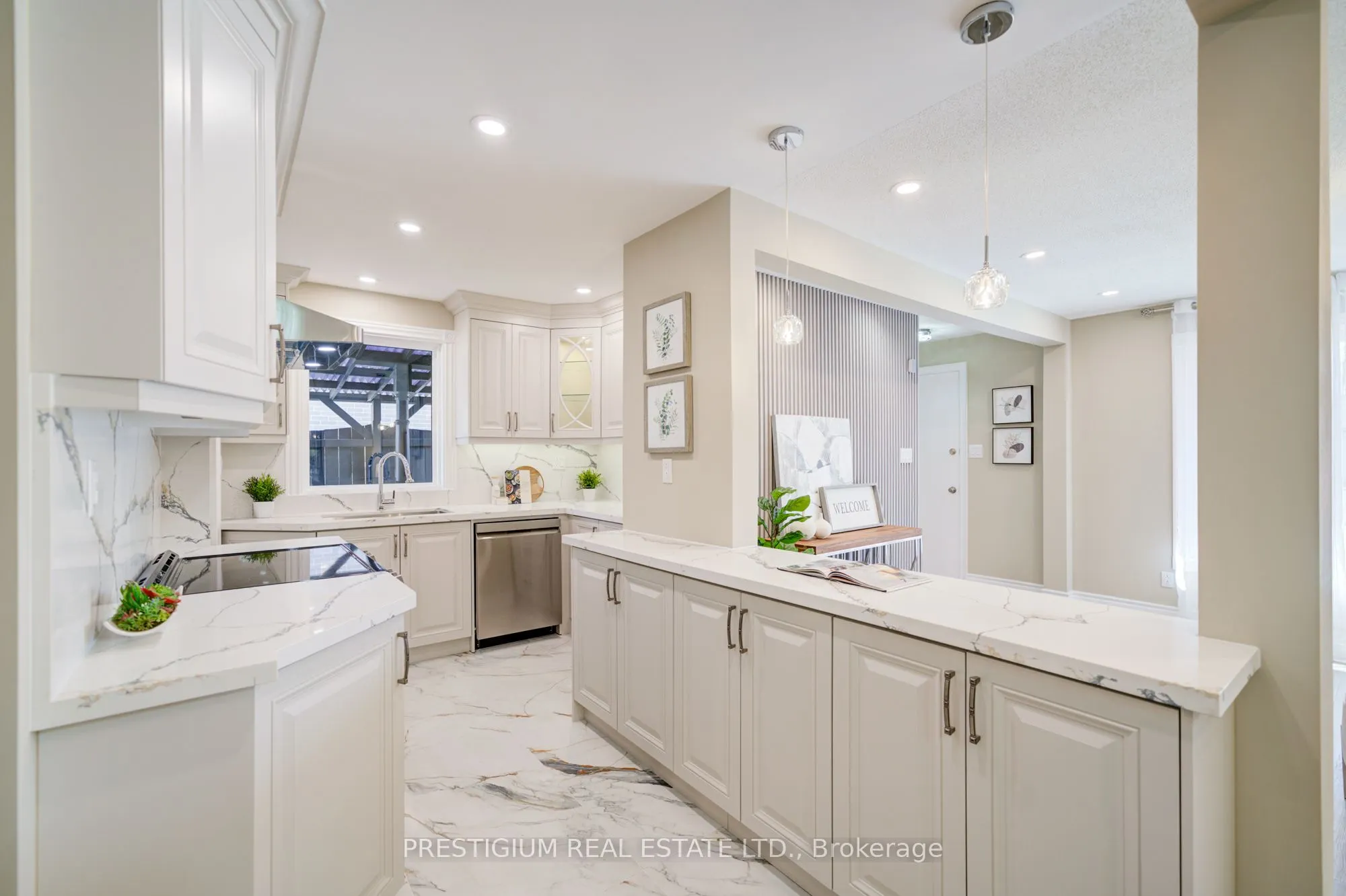 6 Willis Drive, #Upper Level