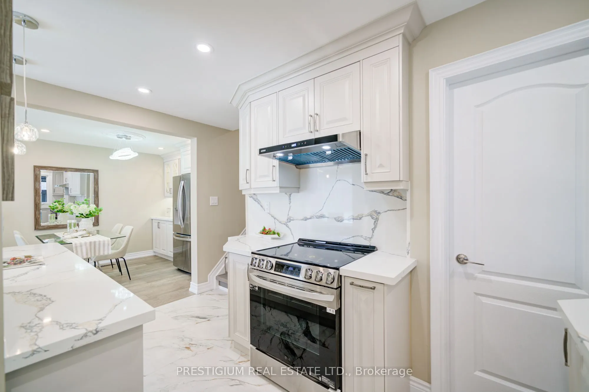 6 Willis Drive, #Upper Level