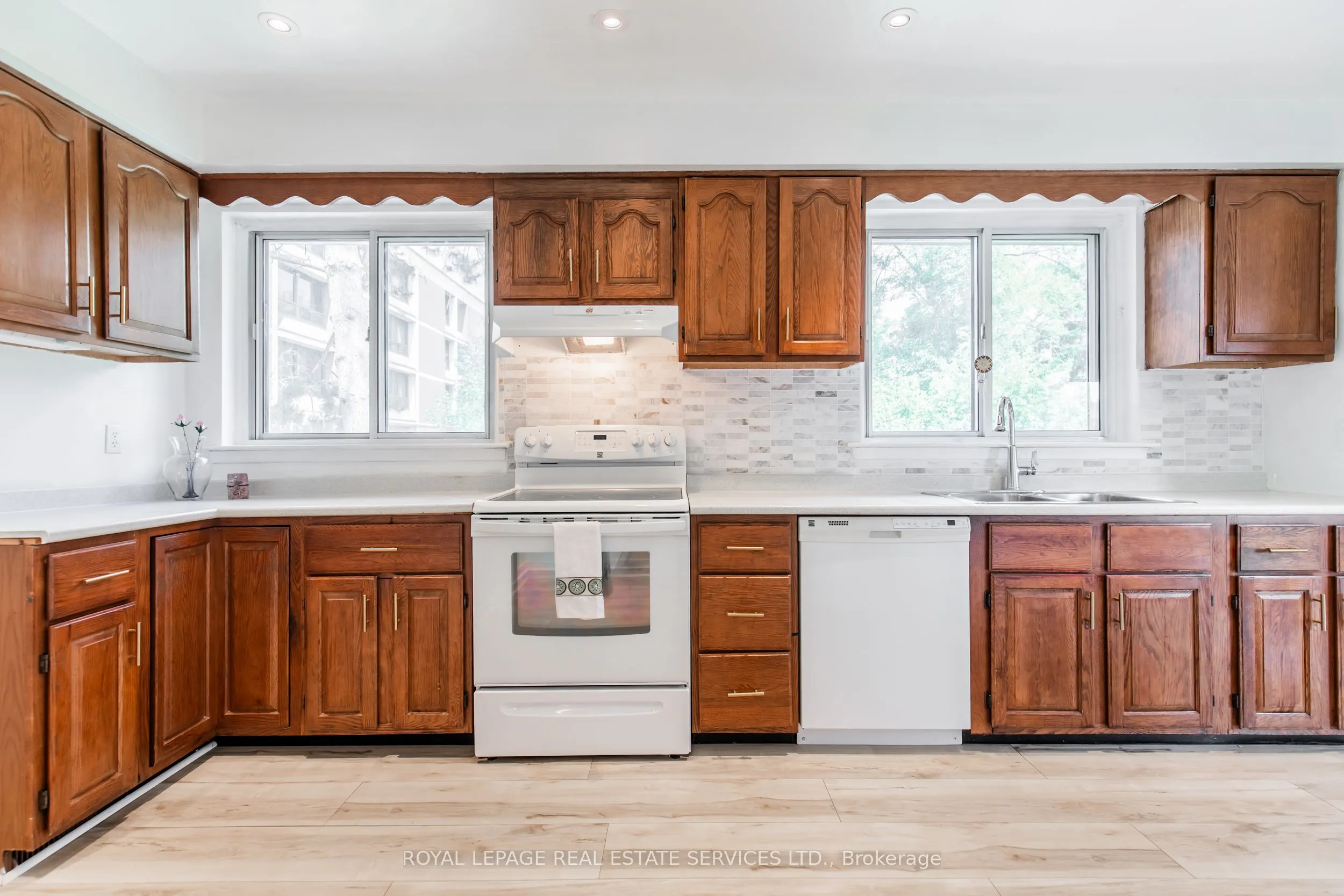 75 Upwood Avenue, #Upper