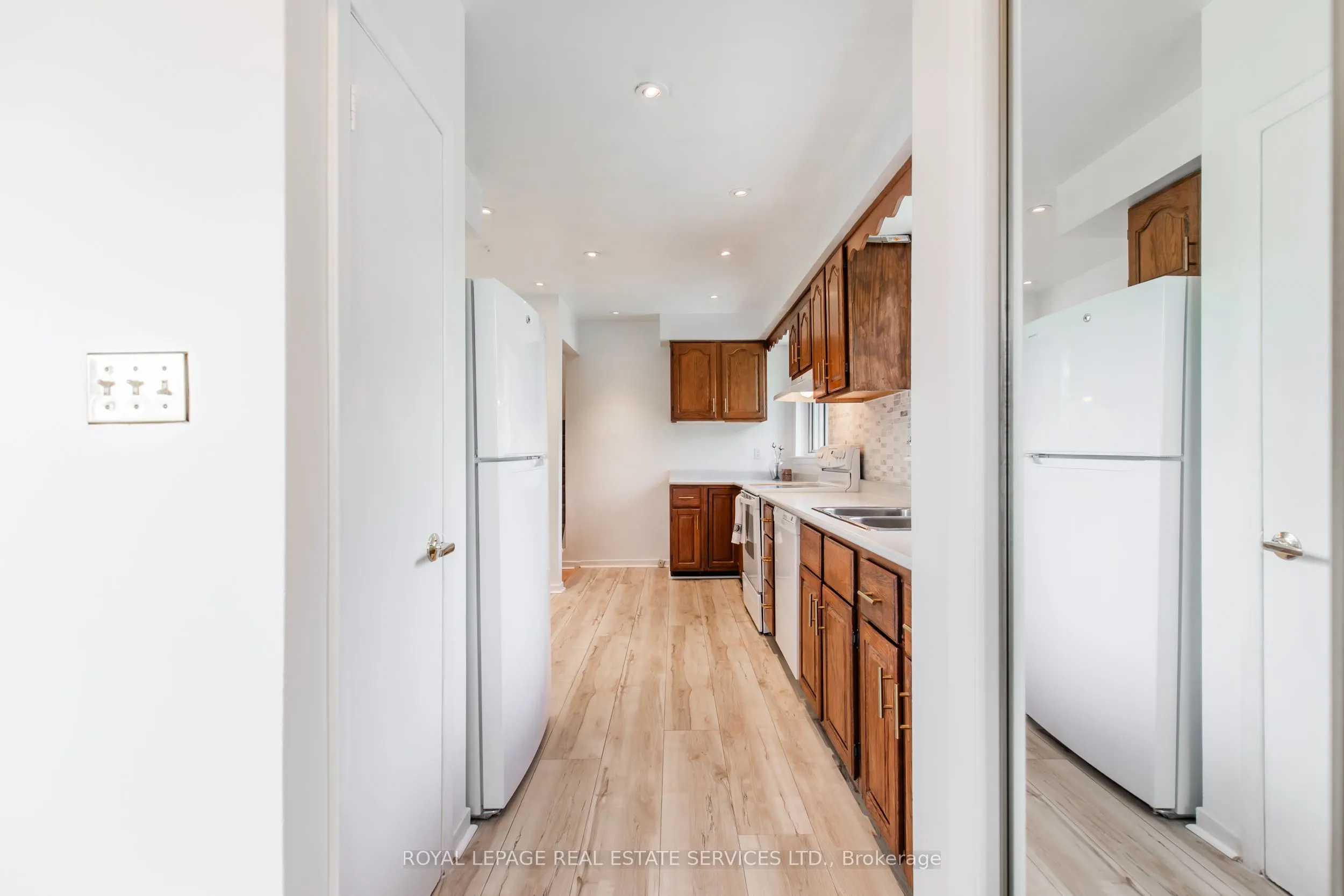 75 Upwood Avenue, #Upper