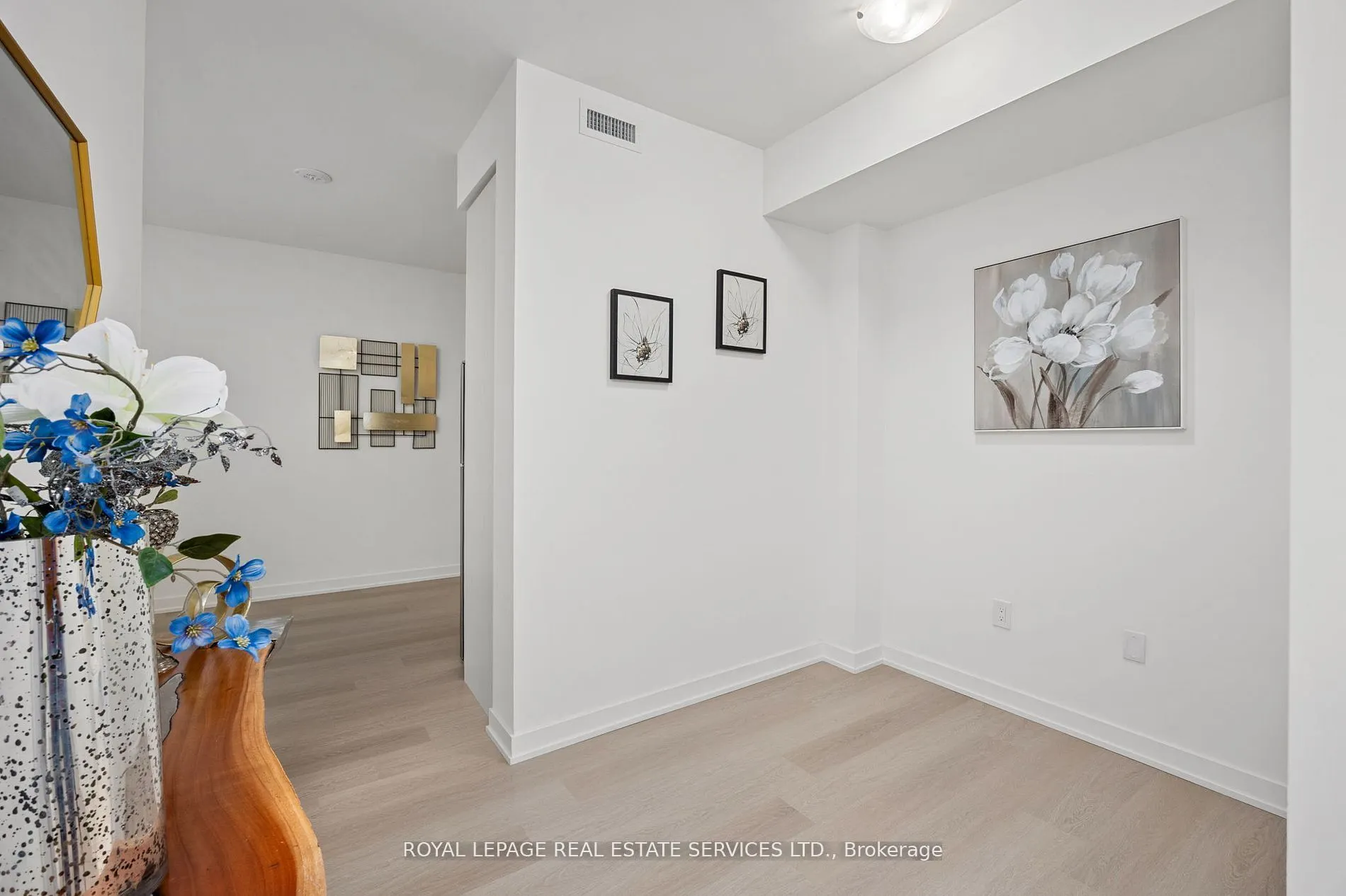 859 The Queensway, #708