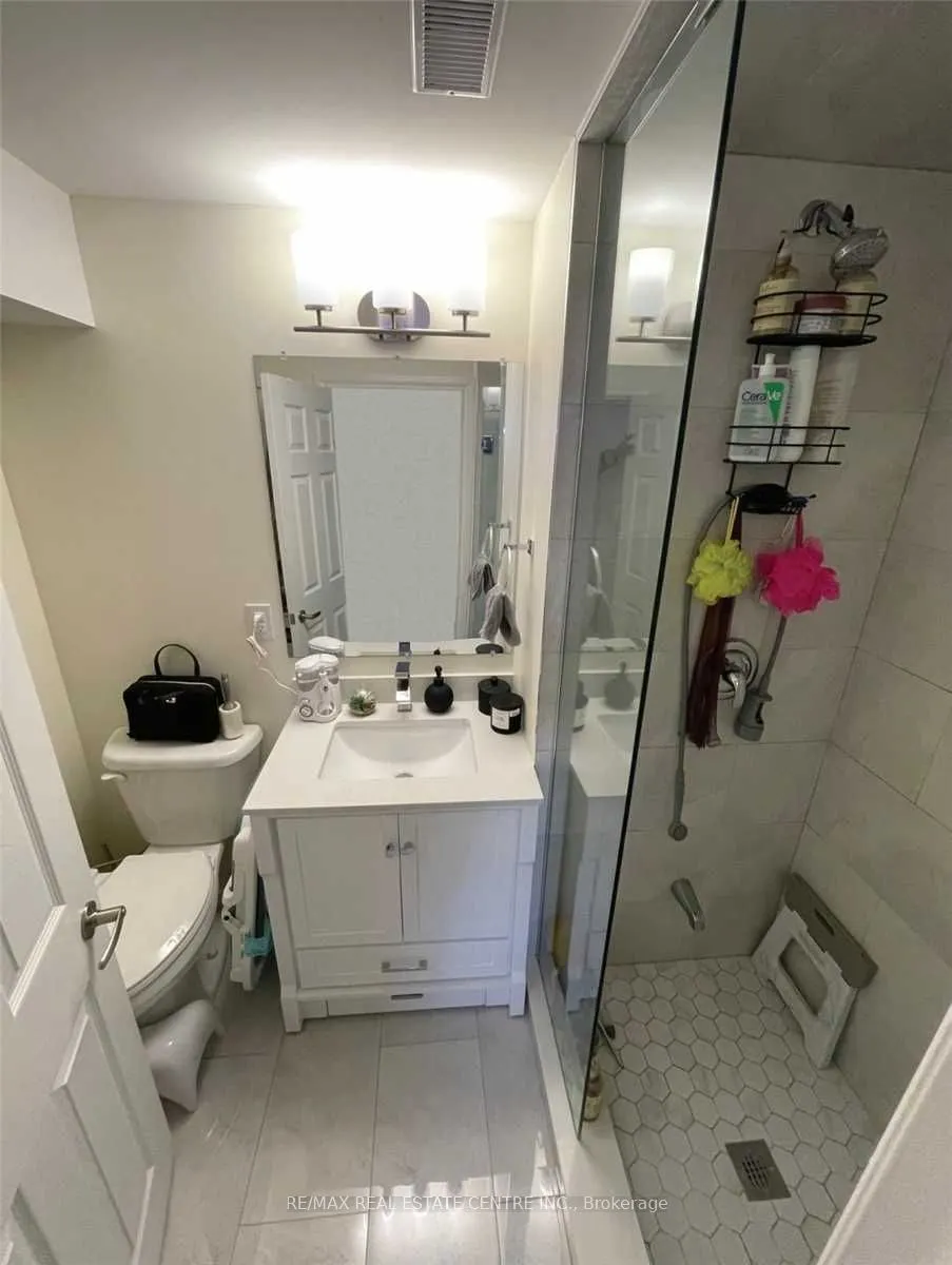 4094 Channing Crescent, #LOWER