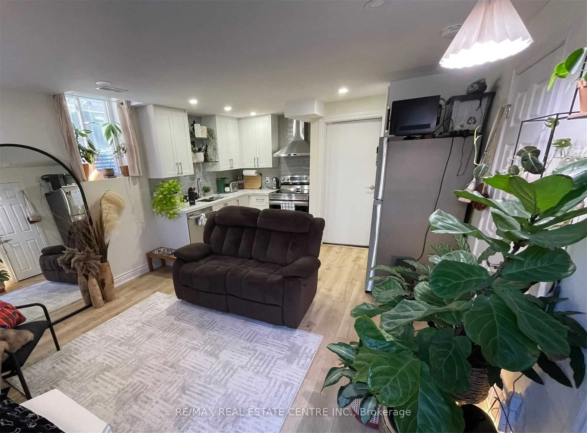 4094 Channing Crescent, #LOWER