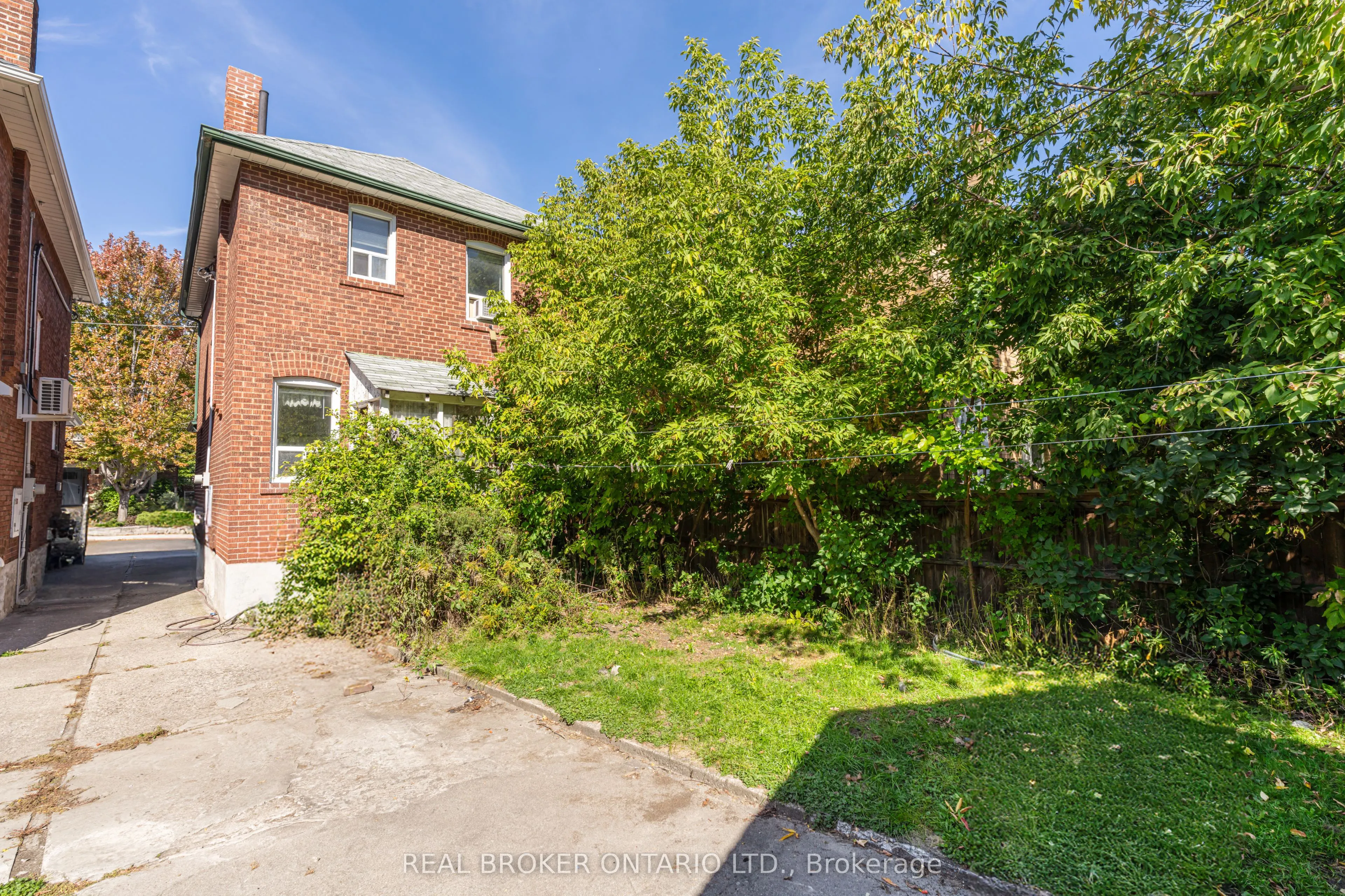 19 Lessard Avenue