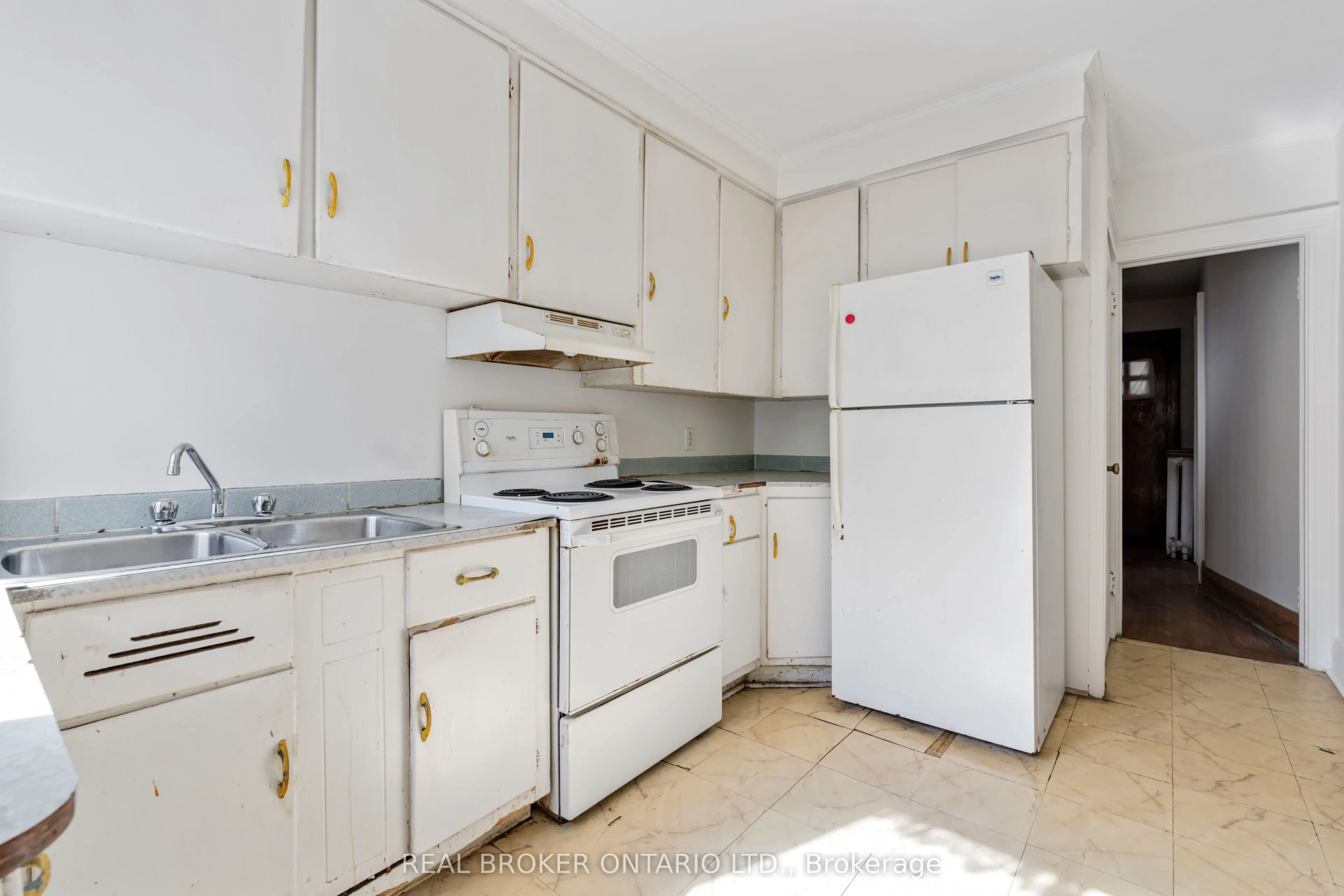 19 Lessard Avenue