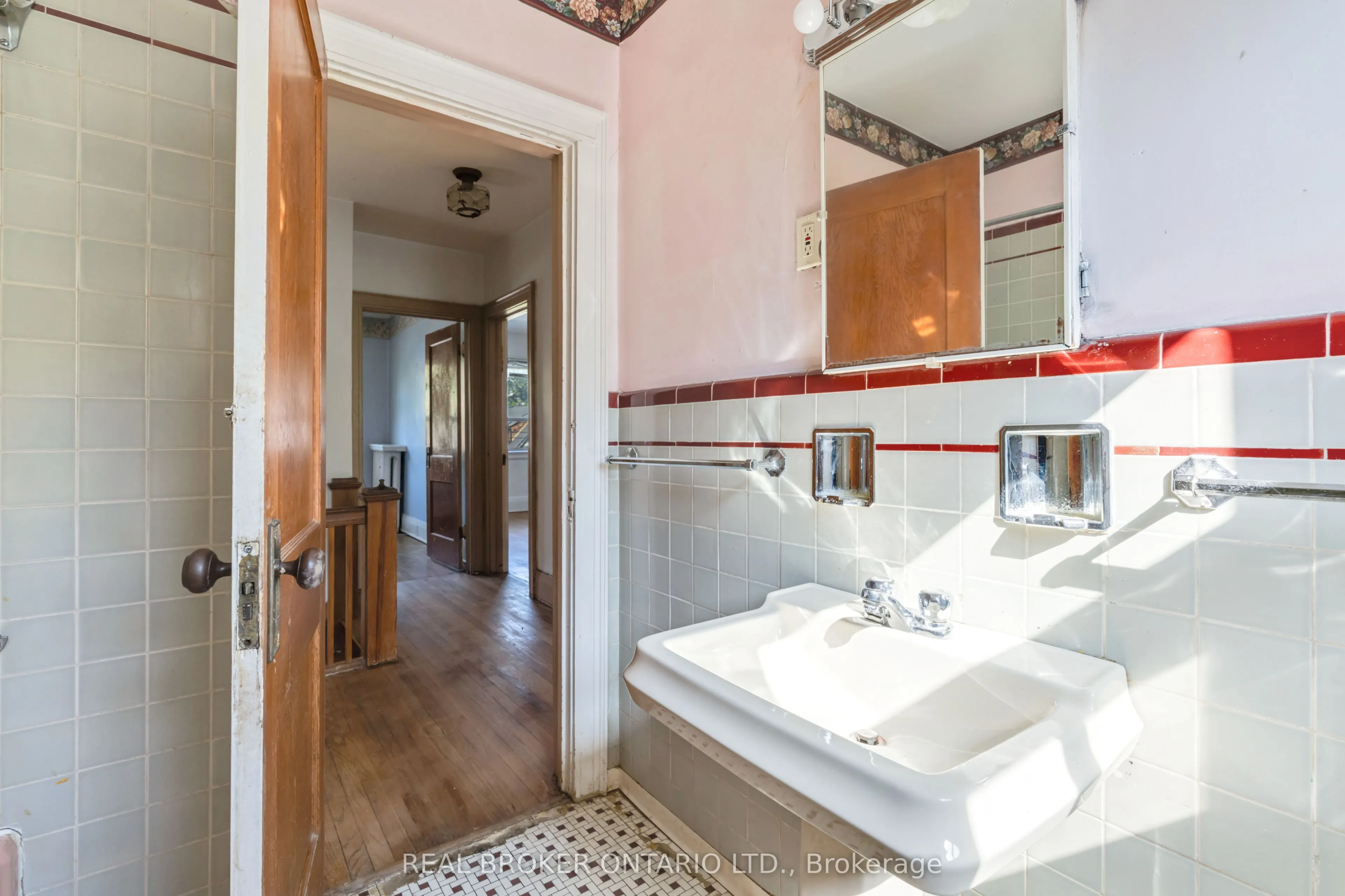 19 Lessard Avenue