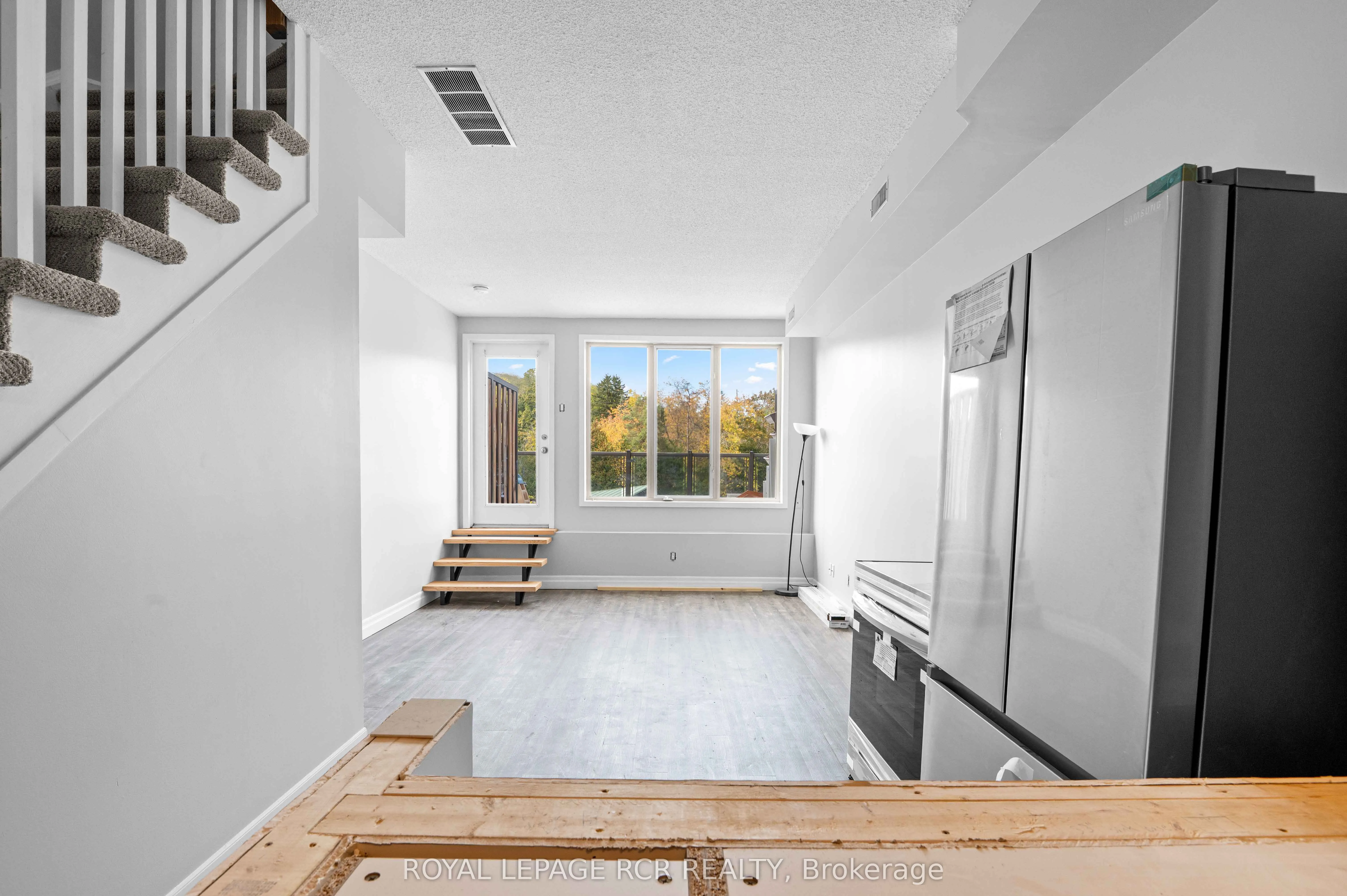 56 Queen Street N, #4