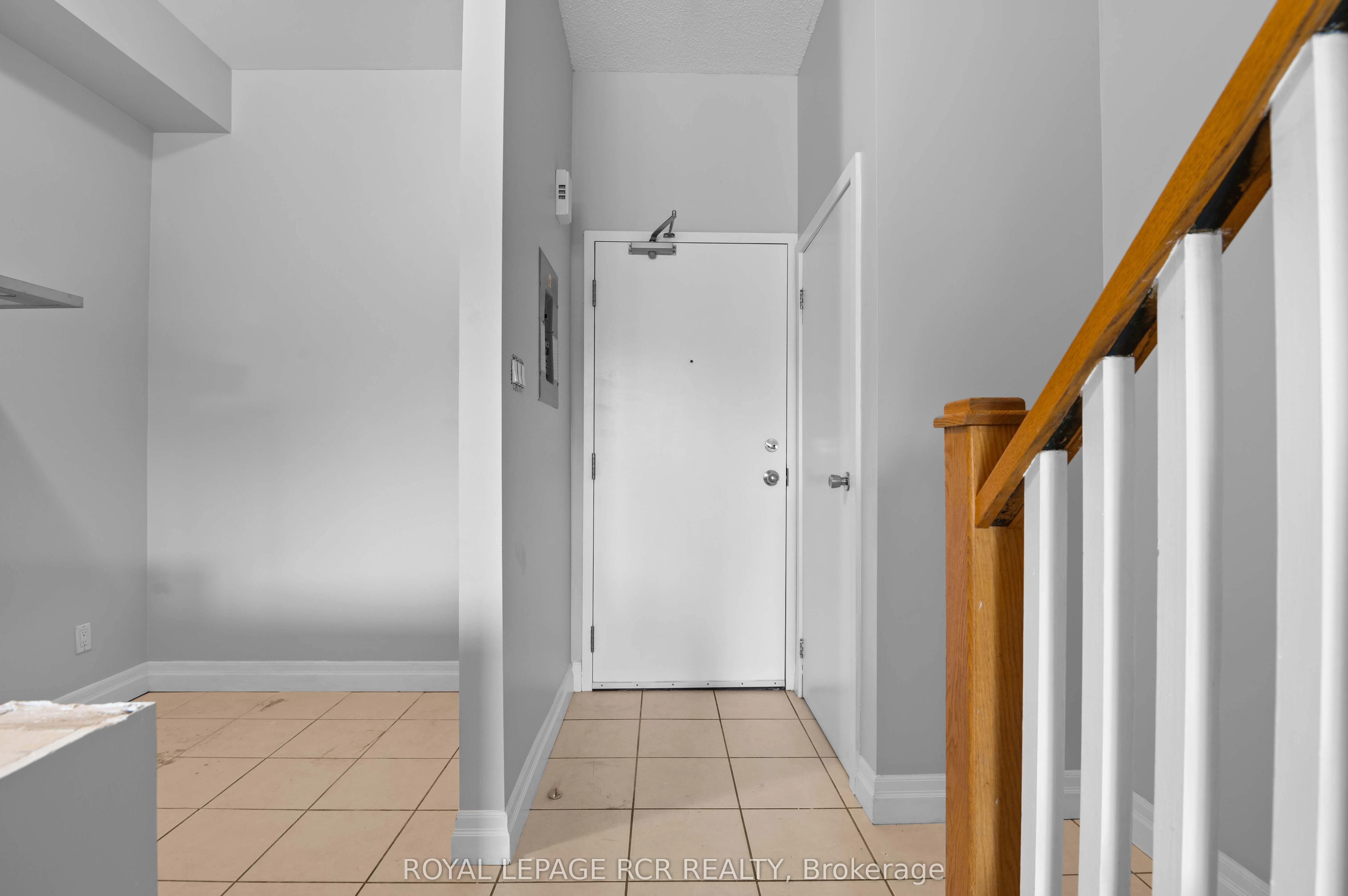 56 Queen Street N, #4