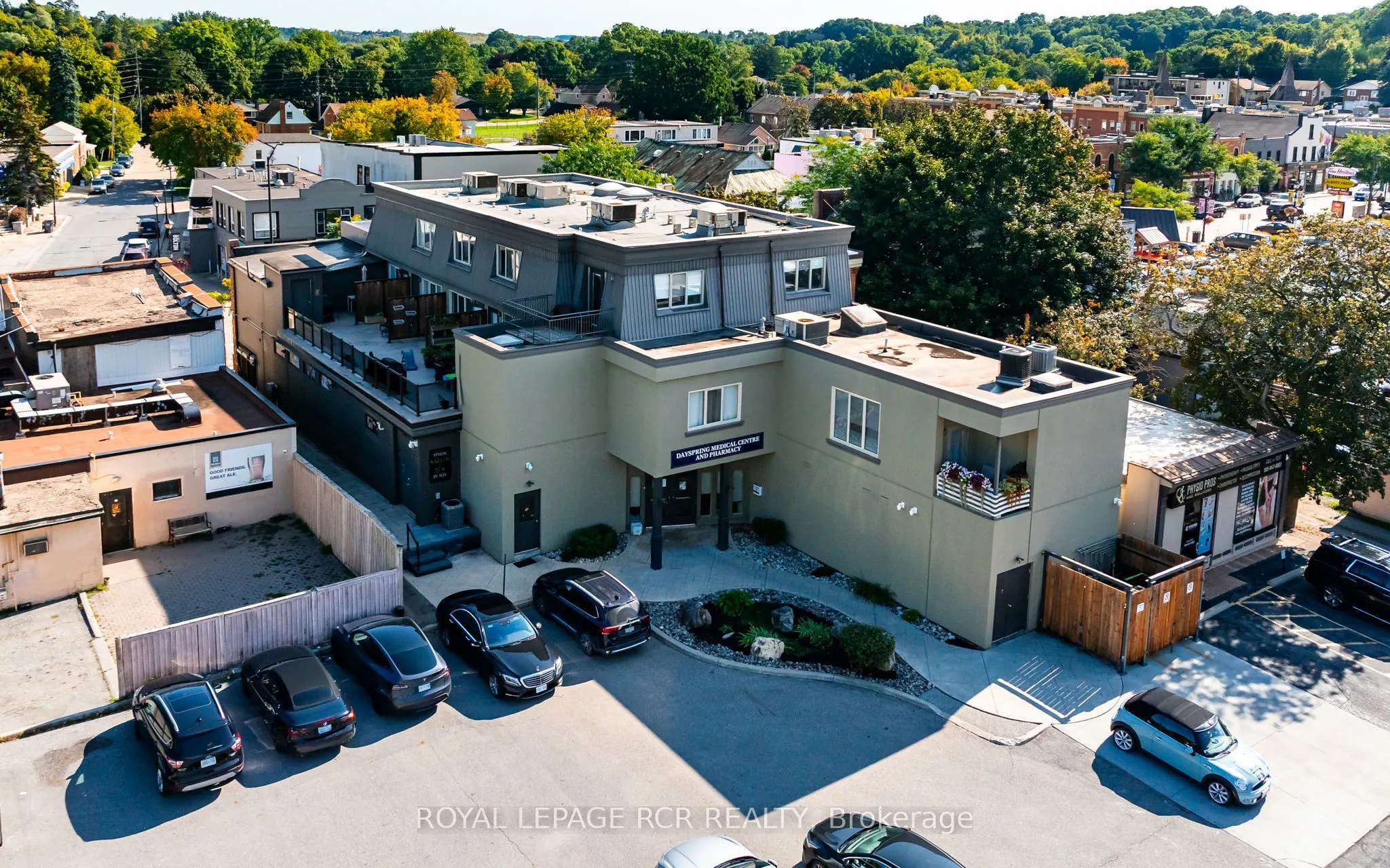 56 Queen Street N, #4