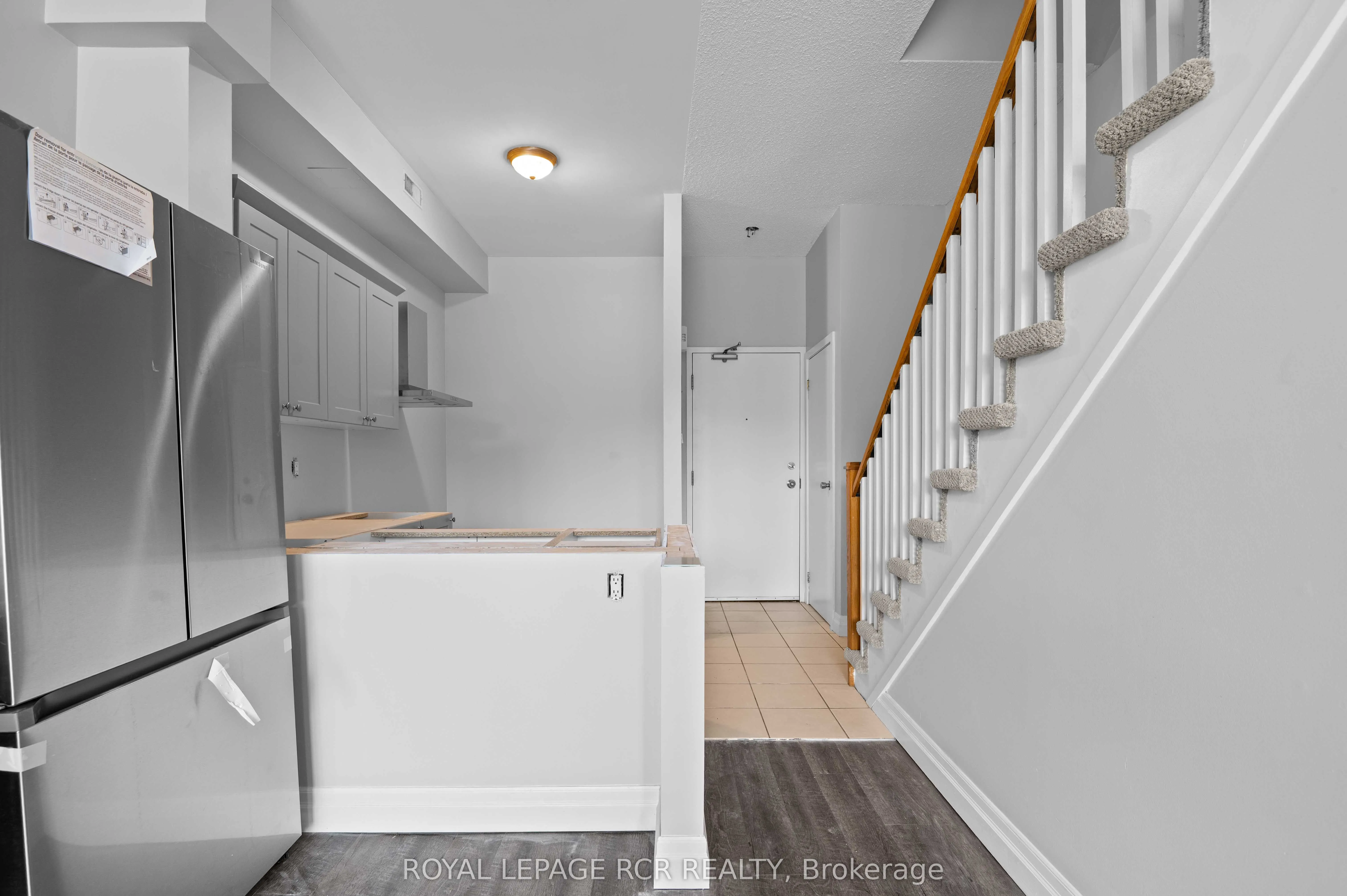 56 Queen Street N, #4