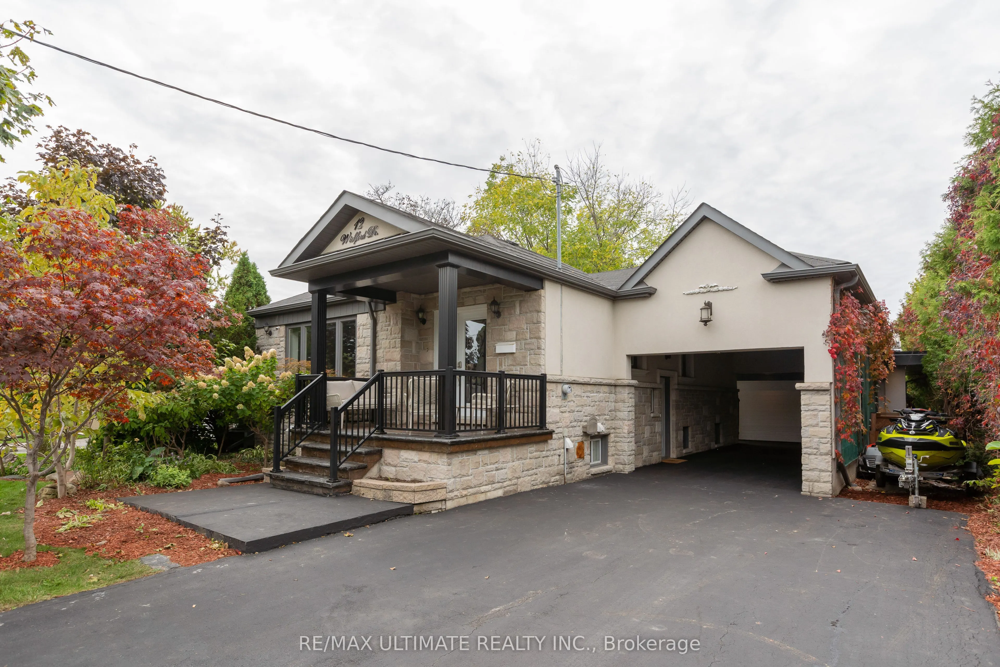12 Wickford Drive