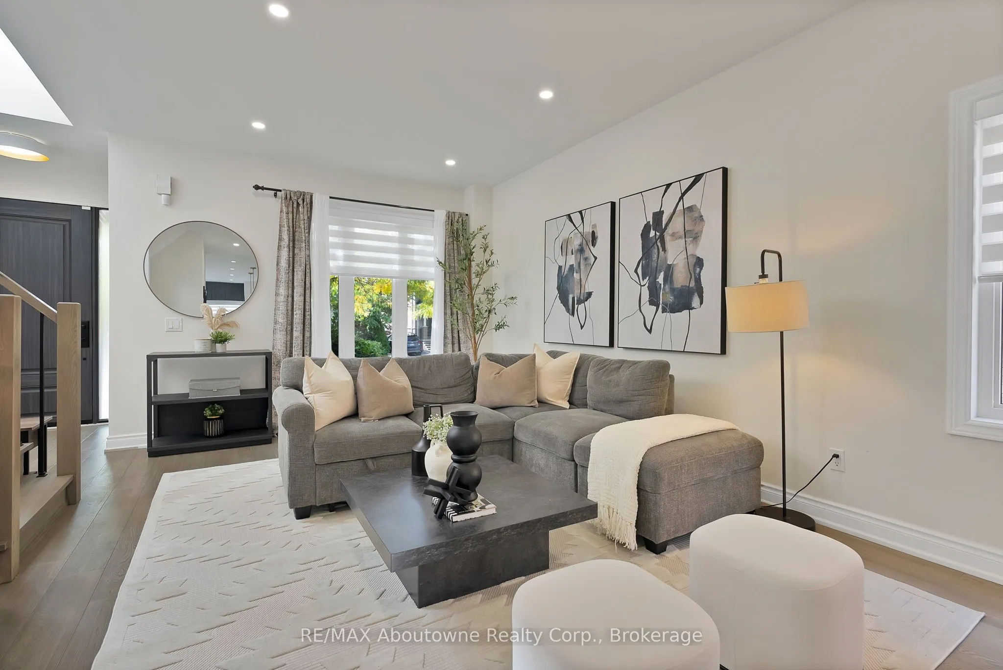 2599 Castle Hill Crescent