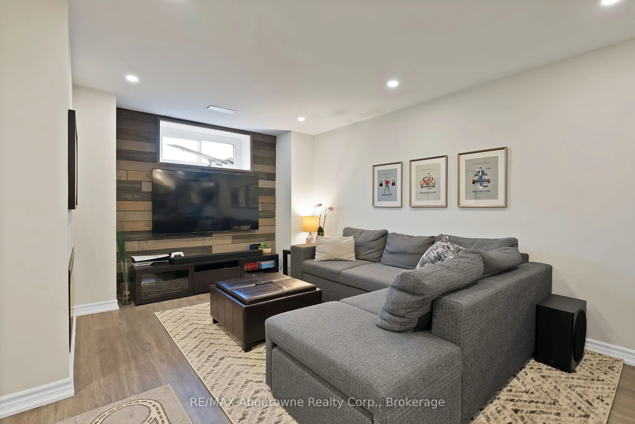 2599 Castle Hill Crescent