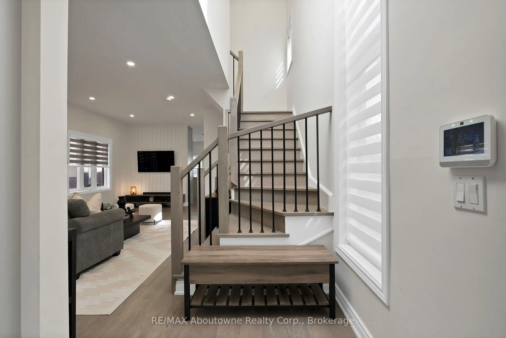 2599 Castle Hill Crescent